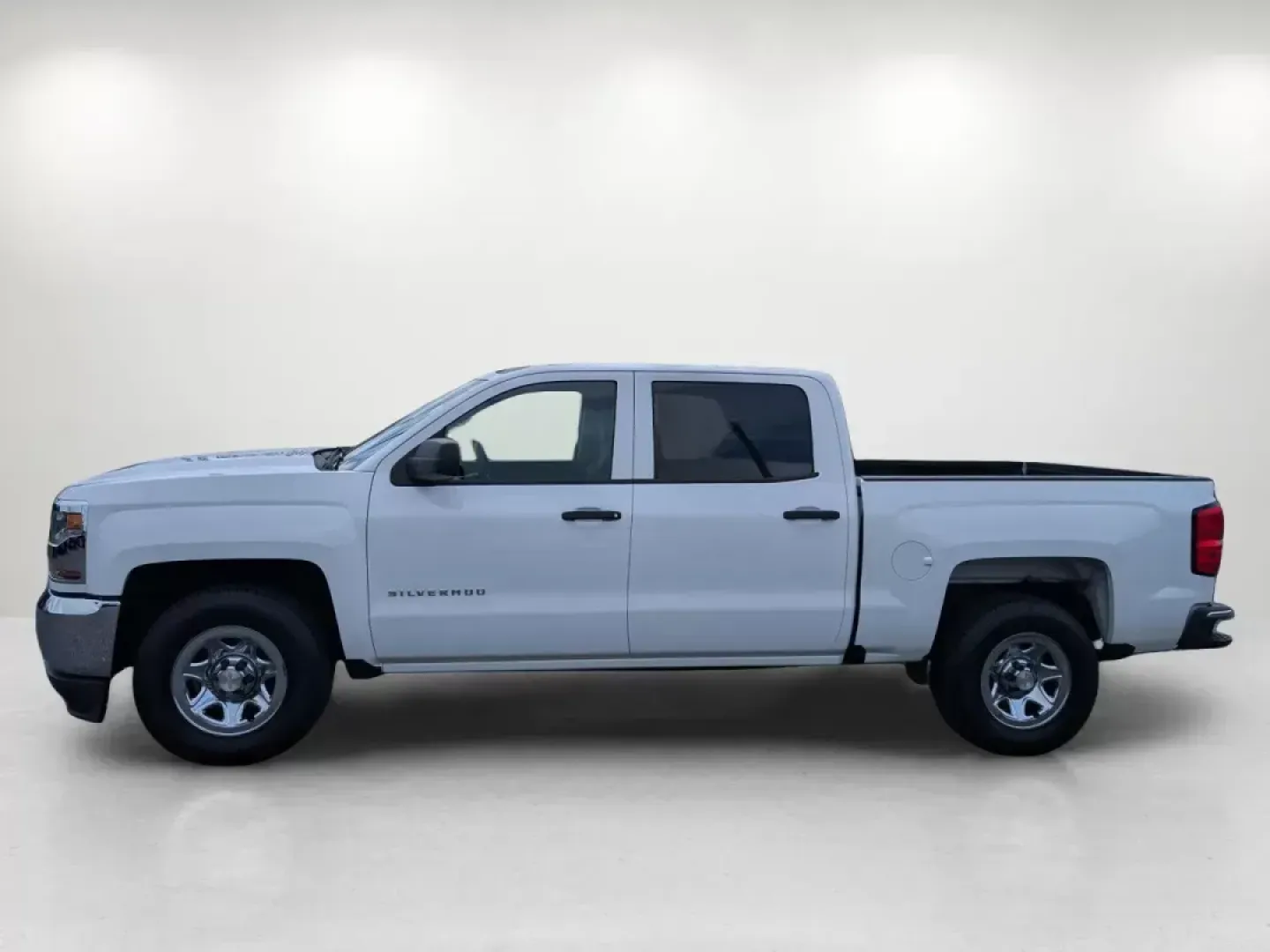 2017 /Dark Ash with Jet Black Interior Accents Chevrolet Silverado 1500 LS (3GCPCNEC5HG) with an Gas V8 5.3L/325 engine, 6-Speed Automatic transmission, located at 3959 U.S. 80 W, Phenix City, AL, 36870, (334) 297-4885, 32.469296, -85.135185 - **Elevate Your Adventures with This 2017 Chevrolet Silverado 1500 at Gils Auto!**<br /> <br /> Are you in search of a reliable vehicle that can handle your busy lifestyle? Whether you're a dedicated commuter, a weekend warrior, or a growing family, the 2017 Chevrolet Silverado 1500 is designed to me - Photo#8