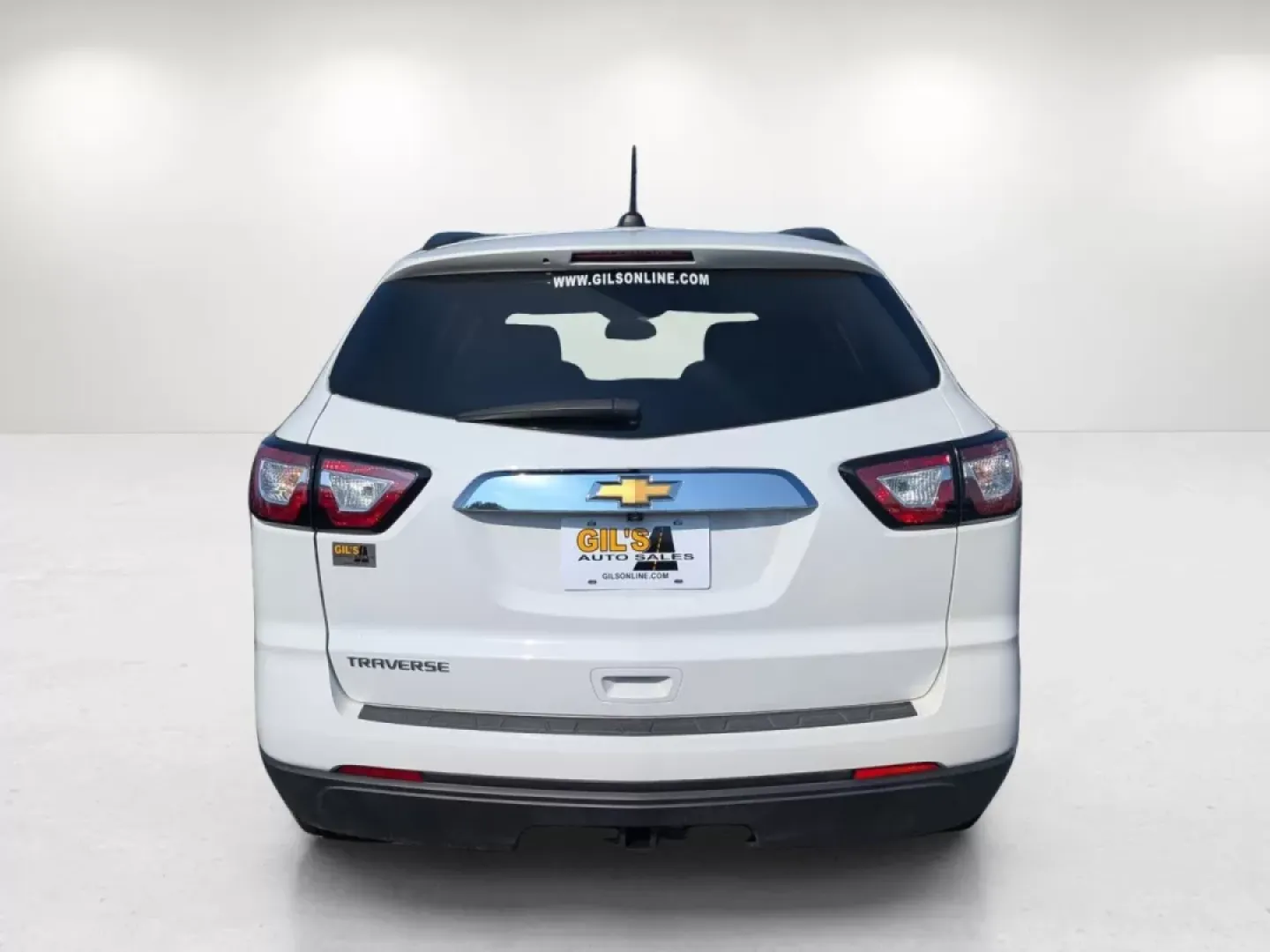 2017 /Dark Titanium/Light Titanium Chevrolet Traverse LS (1GNKRFKD3HJ) with an Other engine, located at 3959 U.S. 80 W, Phenix City, AL, 36870, (334) 297-4885, 32.469296, -85.135185 - Discover the ultimate family adventure vehicle at Gils Auto in Phenix City, AL! This 2017 Chevrolet Traverse LS is designed for those who value space, comfort, and reliability, making it an ideal choice for growing families or anyone who enjoys weekend getaways. With its roomy interior and robust fe - Photo#6