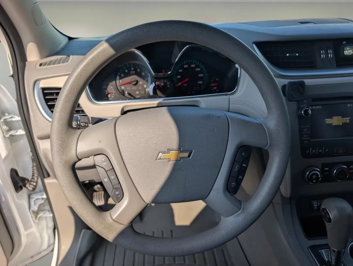 2017 /Dark Titanium/Light Titanium Chevrolet Traverse LS (1GNKRFKD3HJ) with an Other engine, located at 3959 U.S. 80 W, Phenix City, AL, 36870, (334) 297-4885, 32.469296, -85.135185 - Discover the ultimate family adventure vehicle at Gils Auto in Phenix City, AL! This 2017 Chevrolet Traverse LS is designed for those who value space, comfort, and reliability, making it an ideal choice for growing families or anyone who enjoys weekend getaways. With its roomy interior and robust fe - Photo#15