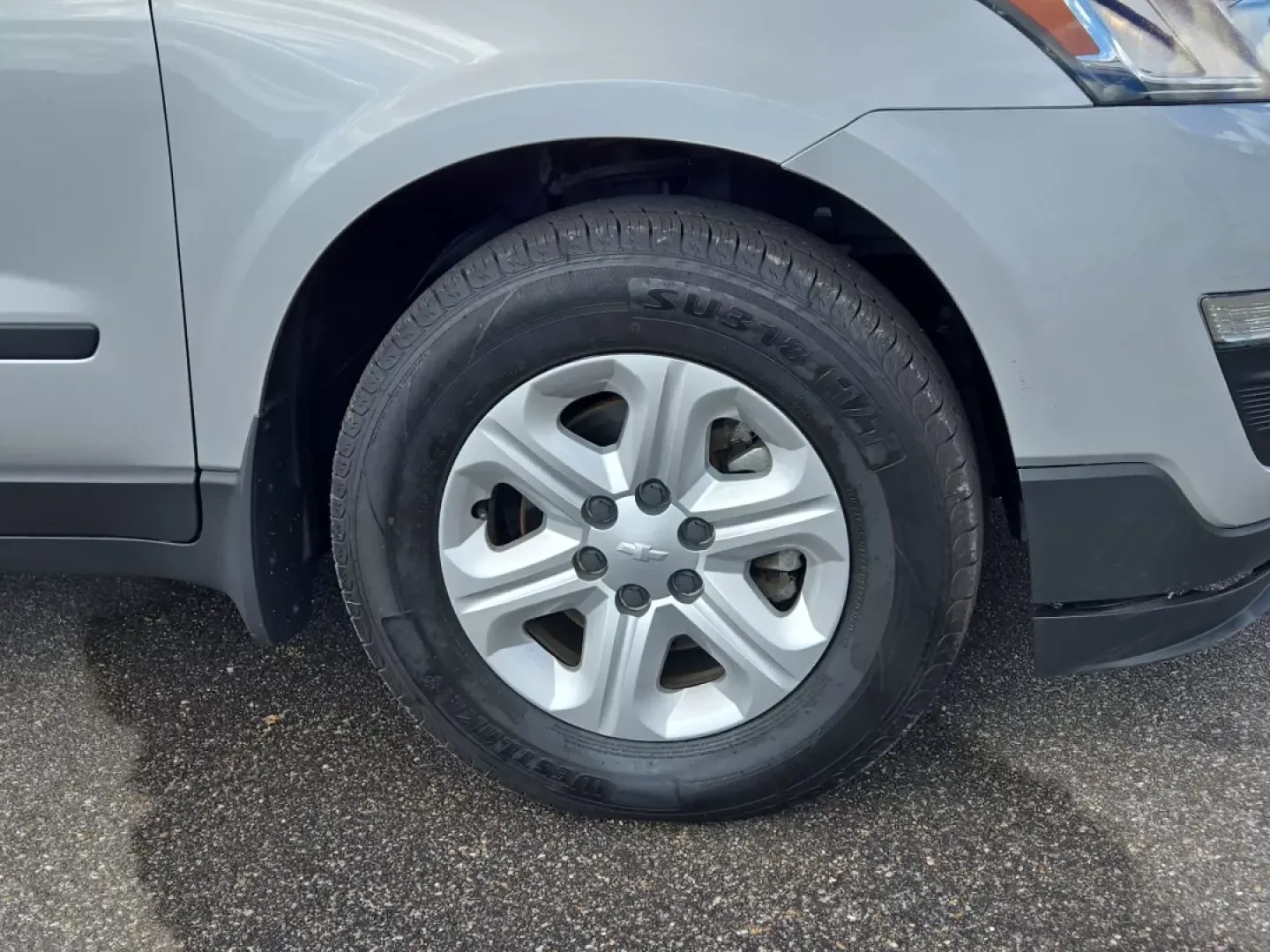 2017 /Dark Titanium/Light Titanium Chevrolet Traverse LS (1GNKRFED6HJ) with an Other engine, located at 521 Old Farm Lane Rd, Prattville, AL, 36066, (334) 325-1505, 32.482460, -86.416367 - 2017 Chevrolet Traverse LS - Photo#2