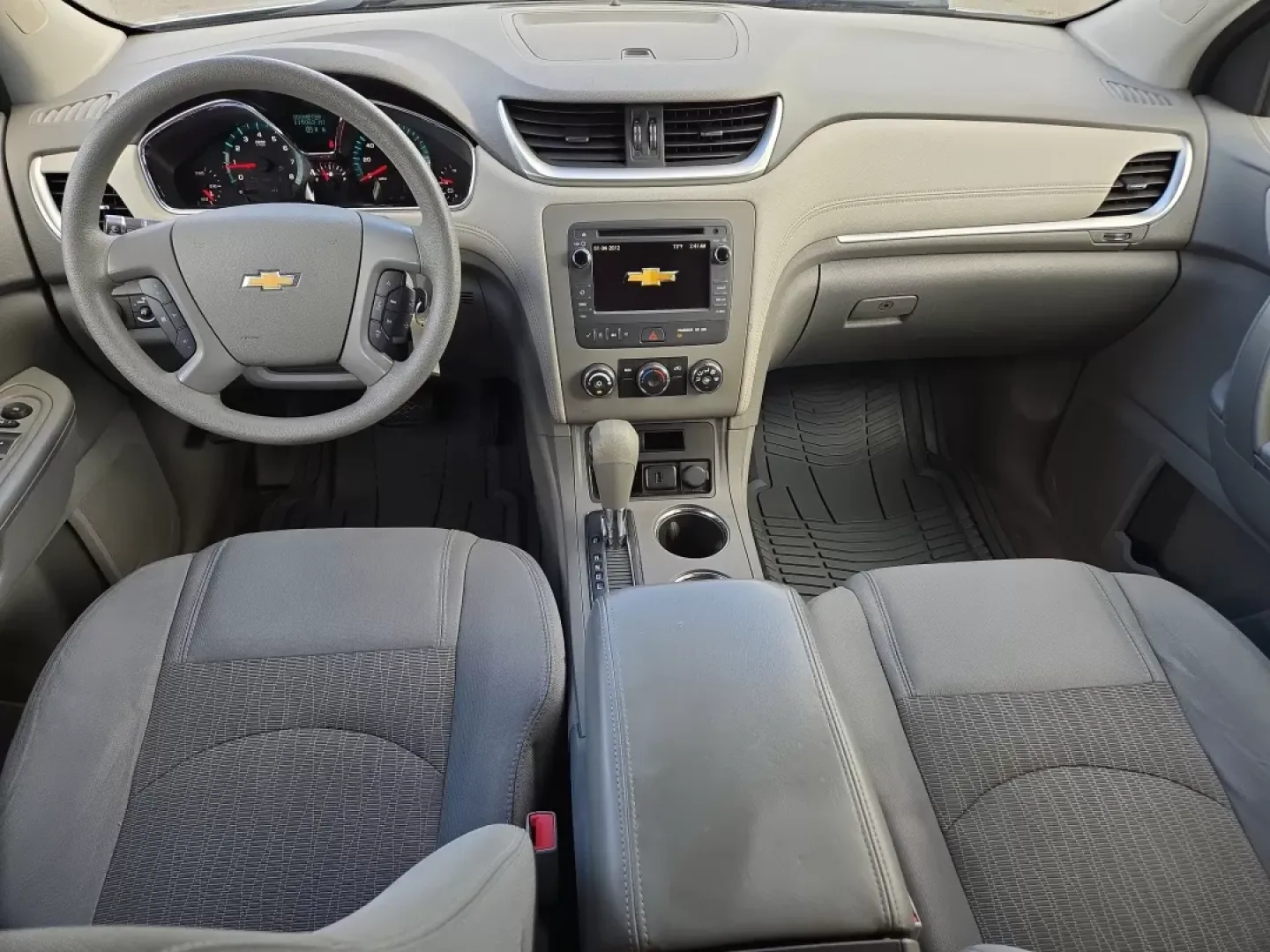 2017 /Dark Titanium/Light Titanium Chevrolet Traverse LS (1GNKRFED6HJ) with an Other engine, located at 521 Old Farm Lane Rd, Prattville, AL, 36066, (334) 325-1505, 32.482460, -86.416367 - 2017 Chevrolet Traverse LS - Photo#14