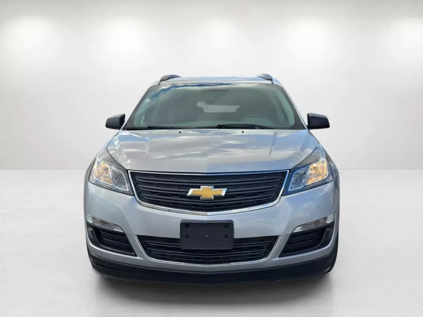 2017 /Dark Titanium/Light Titanium Chevrolet Traverse LS (1GNKRFED6HJ) with an Other engine, located at 521 Old Farm Lane Rd, Prattville, AL, 36066, (334) 325-1505, 32.482460, -86.416367 - **Explore the Open Road with the 2017 Chevrolet Traverse LS Perfect for Family Adventures!**<br /> <br /> If you're in search of a reliable and spacious SUV that fits your family's lifestyle, look no further than the 2017 Chevrolet Traverse LS available at Gils Auto in Prattville, AL. With its gene - Photo#2