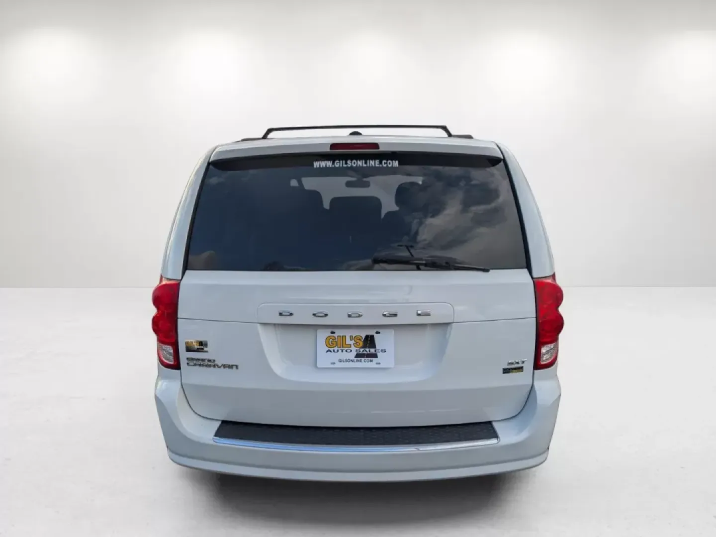 2017 /Black/Light Graystone Dodge Grand Caravan SXT (2C4RDGCG1HR) with an Other engine, located at 1430 Gateway Drive, Opelika, AL, 36801, (334) 239-0944, 32.637871, -85.409790 - ### Experience Family Adventures in the 2017 Dodge Grand Caravan SXT!<br /> <br /> Are you looking for the perfect vehicle that can comfortably accommodate your growing family or serve as your reliable daily driver? Look no further than the 2017 Dodge Grand Caravan SXT, available now at Gils Auto in - Photo#5