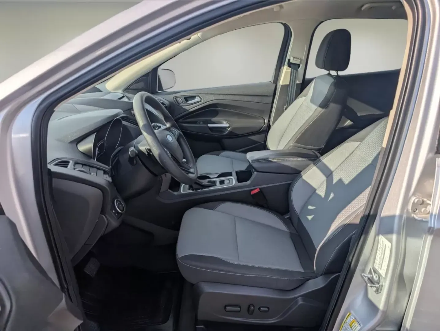 2017 Ford Escape SE (1FMCU9GD6HU) with an Other engine, located at 5115 14th Ave., Columbus, GA, 31904, (706) 323-0345, 32.511494, -84.971046 - **Elevate Your Everyday Adventures with the 2017 Ford Escape SE - Ideal for Families and Commuters Alike!**<br /> <br /> Are you ready to take your family on weekend adventures or simply need a reliable ride for your daily commute? Look no further than this stunning 2017 Ford Escape SE available now - Photo#10