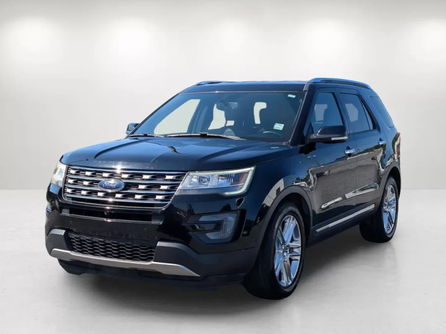 2017 Ford Explorer Limited (1FM5K7FH8HG) with an Other engine, located at 804 22nd Ave, Phenix City, AL, 36870, (334) 297-1860, 32.484749, -85.024475 - **Discover Adventure with the 2017 Ford Explorer Limited at Gils Auto - Phenix City #2!** <br /> <br /> Are you ready to elevate your lifestyle with a vehicle that combines comfort, versatility, and style? The 2017 Ford Explorer Limited is the perfect companion for family road trips, weekend getawa - Photo#1