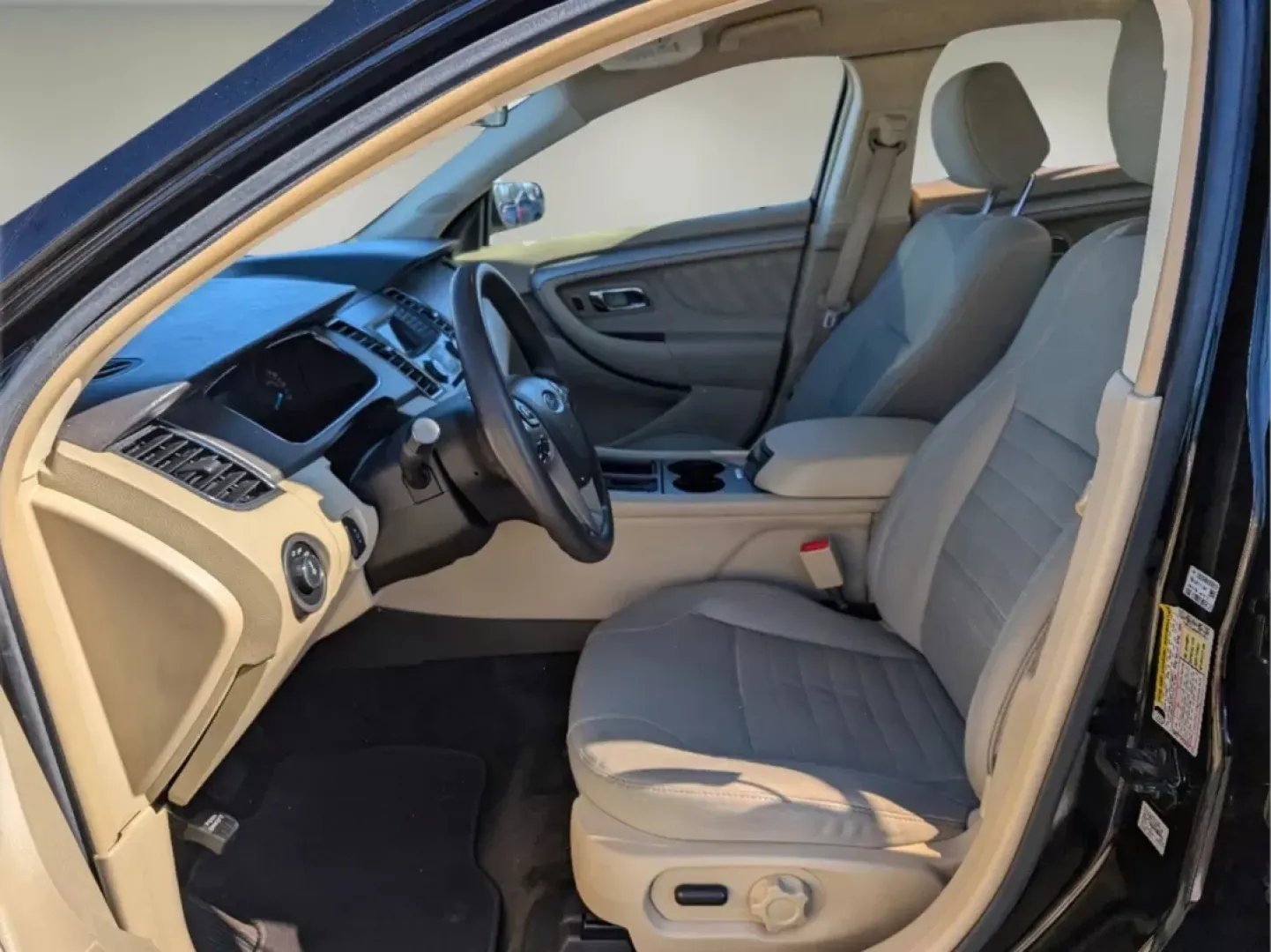 2017 Ford Taurus SE (1FAHP2D81HG) with an Other engine, located at 3959 U.S. 80 W, Phenix City, AL, 36870, (334) 297-4885, 32.469296, -85.135185 - **Elevate Your Driving Experience with a 2017 Ford Taurus SE from Gils Auto - Columbus #2!**<br /> <br /> If you're seeking a reliable sedan that perfectly fits your lifestyle, look no further than the 2017 Ford Taurus SE available at Gils Auto - Columbus #2. Whether you're navigating the bustling s - Photo#8