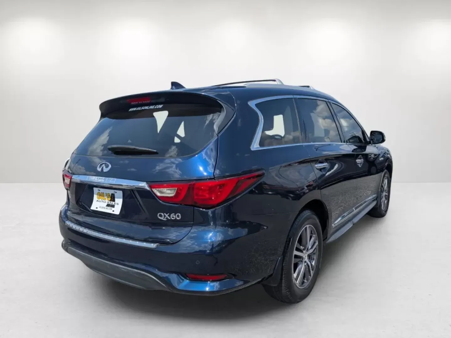 2017 /Wheat Infiniti QX60 (5N1DL0MN8HC) with an Other engine, located at 3959 U.S. 80 W, Phenix City, AL, 36870, (334) 297-4885, 32.469296, -85.135185 - ### Discover Adventure with the 2017 Infiniti QX60 Perfect for Family Journeys!<br /> <br /> Are you seeking a vehicle that effortlessly combines luxury with family-friendly features? Look no further! The 2017 Infiniti QX60 is designed for growing families and those who cherish the open road. This - Photo#4