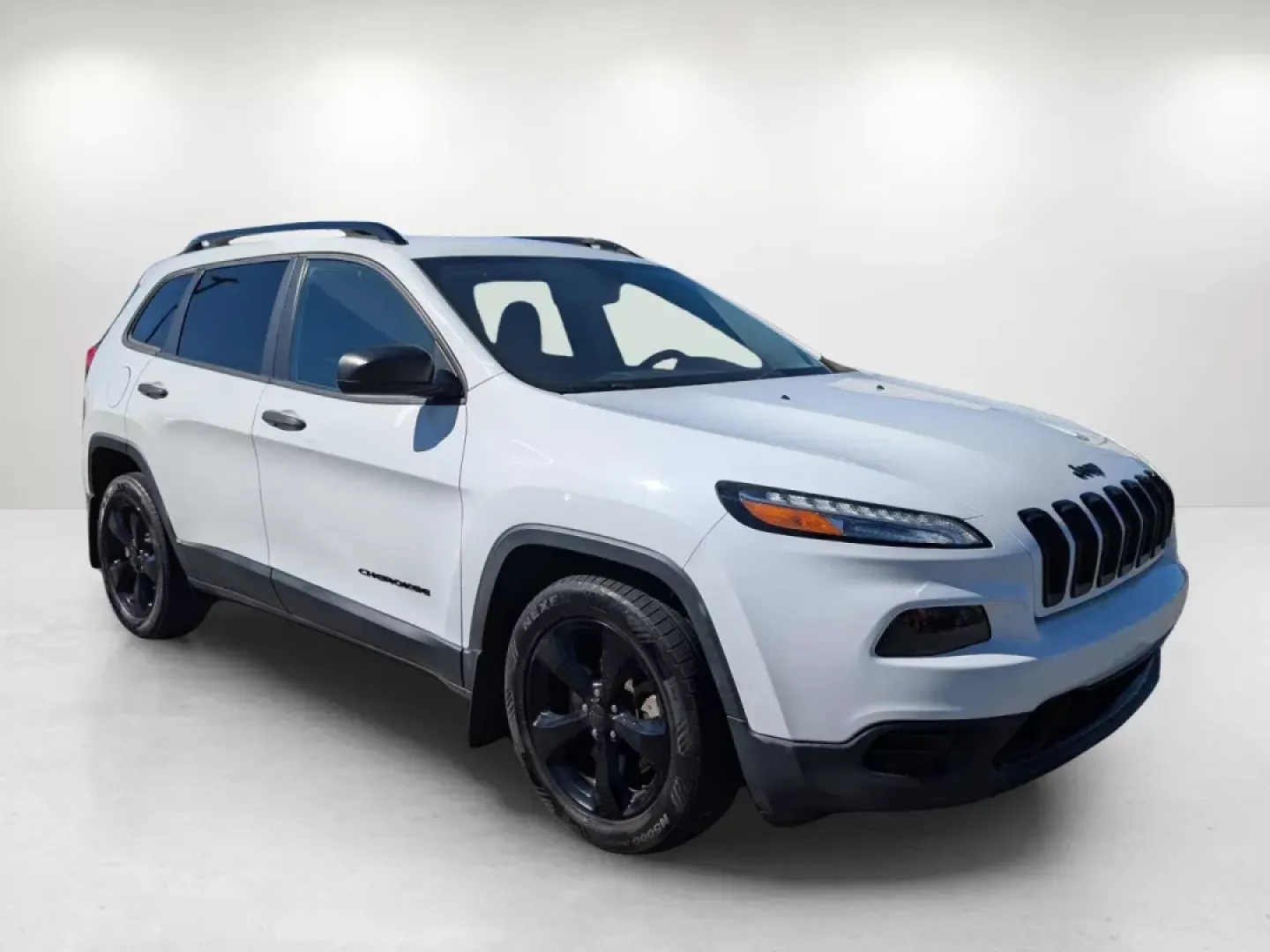 2017 /Black Jeep Cherokee Altitude (1C4PJLAB5HW) with an Other engine, located at 3959 U.S. 80 W, Phenix City, AL, 36870, (334) 297-4885, 32.469296, -85.135185 - Are you ready to elevate your lifestyle with an adventurous vehicle that meets all your driving needs? Look no further than this stunning 2017 Jeep Cherokee Altitude, now available at Gils Auto in Phenix City, AL. Perfect for weekend getaways, family road trips, or daily commutes, this crossover SUV - Photo#2