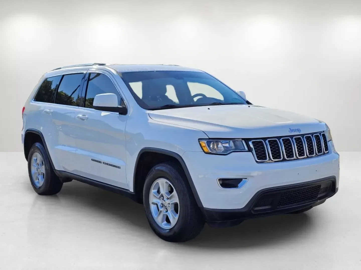 2017 /Lt Frost Beige/Black Jeep Grand Cherokee Laredo (1C4RJEAG3HC) with an Other engine, located at 5115 14th Ave., Columbus, GA, 31904, (706) 323-0345, 32.511494, -84.971046 - Looking for an SUV that combines versatility, style, and reliability for your family adventures or daily commutes? Look no further than the 2017 Jeep Grand Cherokee Laredo, now available at Gils Auto in Phenix City, AL. This robust vehicle is perfect for growing families, weekend explorers, or anyon - Photo#2