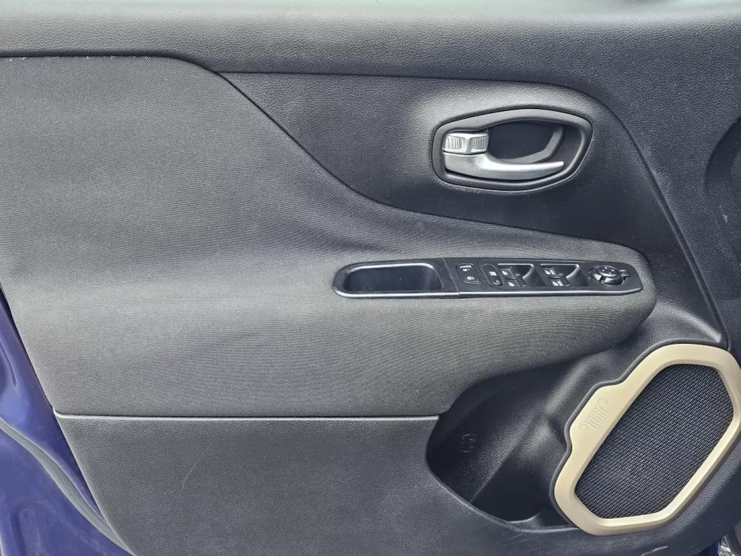 2017 /Black Jeep Renegade Latitude (ZACCJABB4HP) with an Other engine, located at 3959 U.S. 80 W, Phenix City, AL, 36870, (334) 297-4885, 32.469296, -85.135185 - **Adventure Awaits with the 2017 Jeep Renegade Latitude Perfect for Every Journey!**<br /> <br /> Looking for a versatile vehicle that can handle your busy lifestyle while ensuring comfort and style? Look no further than this stunning 2017 Jeep Renegade Latitude, available now at Gils Auto in Pheni - Photo#8