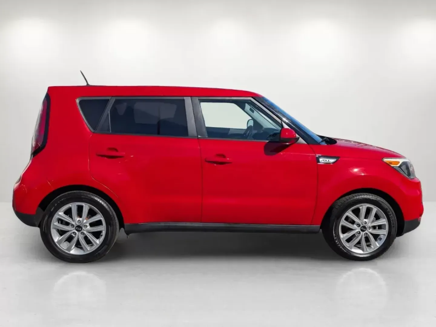 2017 /Black Kia Soul + (KNDJP3A54H7) with an Other engine, located at 521 Old Farm Lane Rd, Prattville, AL, 36066, (334) 325-1505, 32.482460, -86.416367 - **Unleash Your Adventure with the 2017 Kia Soul at Gils Auto - Prattville!**<br /> <br /> Are you ready to transform your daily commute into an exciting journey? Look no further than the 2017 Kia Soul, a perfect blend of style, comfort, and functionality that's ideal for urban explorers, busy parent - Photo#4