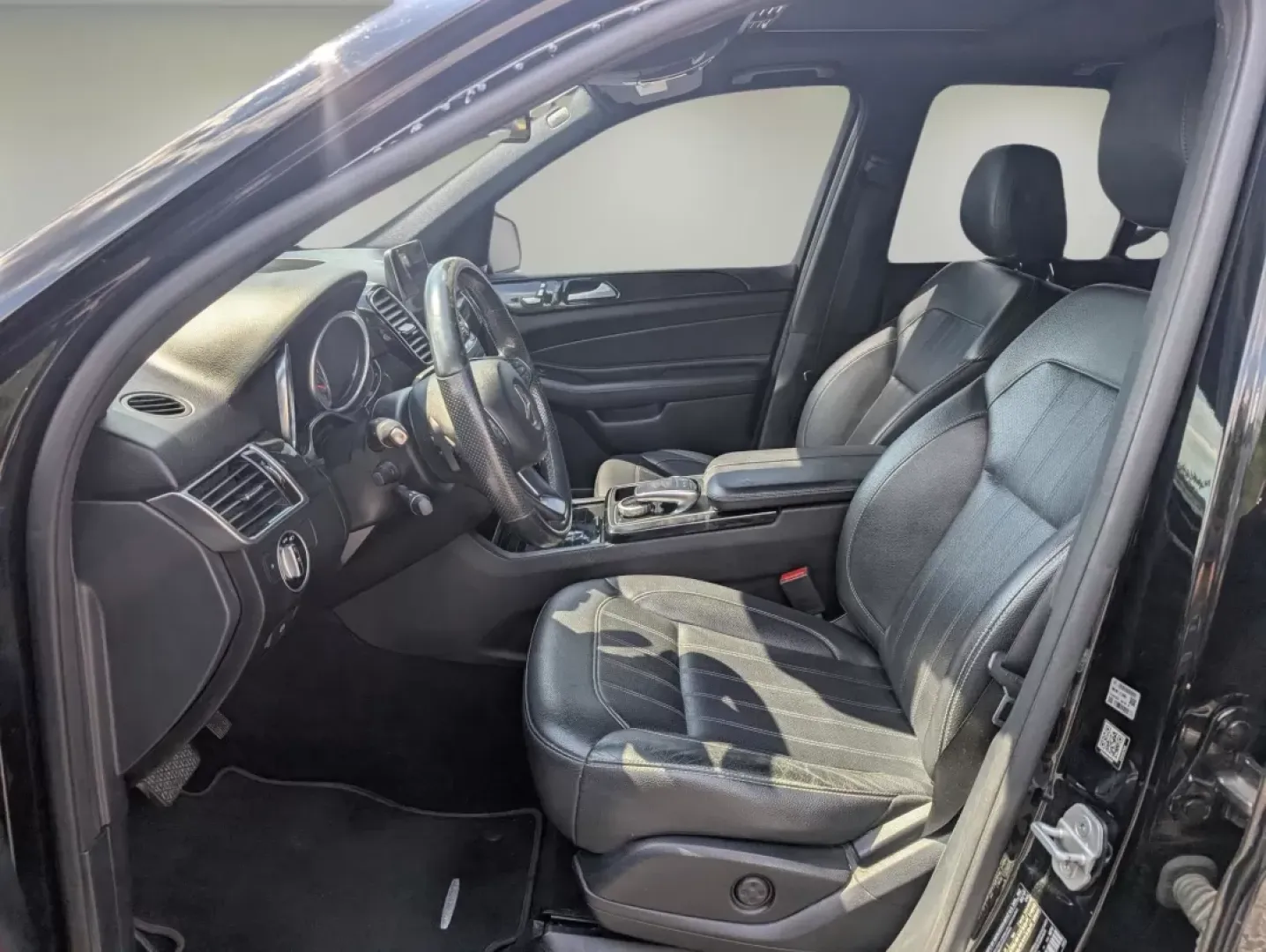 2017 Mercedes-Benz GLE GLE 350 (4JGDA5JB6HA) with an Other engine, located at 5115 14th Ave., Columbus, GA, 31904, (706) 323-0345, 32.511494, -84.971046 - **Elevate Your Lifestyle with the 2017 Mercedes-Benz GLE 350 at Gils Auto - Phenix City!**<br /> <br /> Are you ready to take your driving experience to the next level? The 2017 Mercedes-Benz GLE 350 is the perfect companion for family road trips, daily commutes, and weekend adventures. With its ble - Photo#9