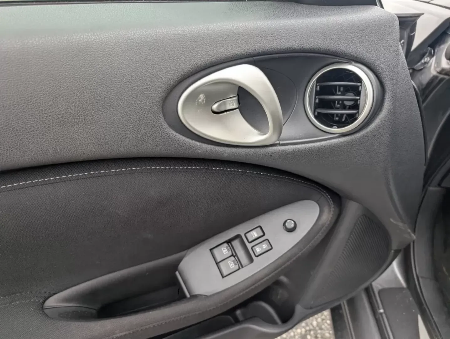 2017 /Black Nissan 370Z (JN1AZ4EH3HM) with an Other engine, located at 3959 U.S. 80 W, Phenix City, AL, 36870, (334) 297-4885, 32.469296, -85.135185 - Experience the thrill of the open road with the 2017 Nissan 370Z, a sleek two-door coupe designed for those who crave adventure and performance. Perfect for budget-conscious buyers and sports car enthusiasts alike, this stunning vehicle offers a unique blend of style, power, and dependability. Wheth - Photo#8