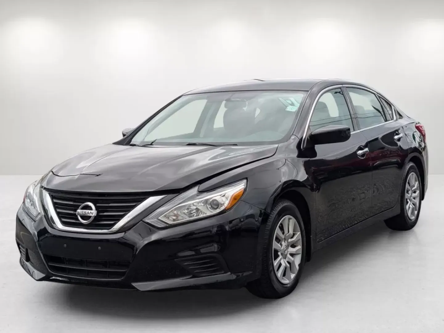 2017 /Charcoal Nissan Altima 2.5 S (1N4AL3AP1HC) with an Other engine, located at 804 22nd Ave, Phenix City, AL, 36870, (334) 297-1860, 32.484749, -85.024475 - ### Unleash Your Daily Adventures with the 2017 Nissan Altima 2.5 S<br /> <br /> Are you ready to elevate your daily commute or weekend adventures? Look no further than the stunning **2017 Nissan Altima 2.5 S**, available now at **Gils Auto** in **Phenix City, AL**. This sleek, sophisticated sedan i - Photo#0