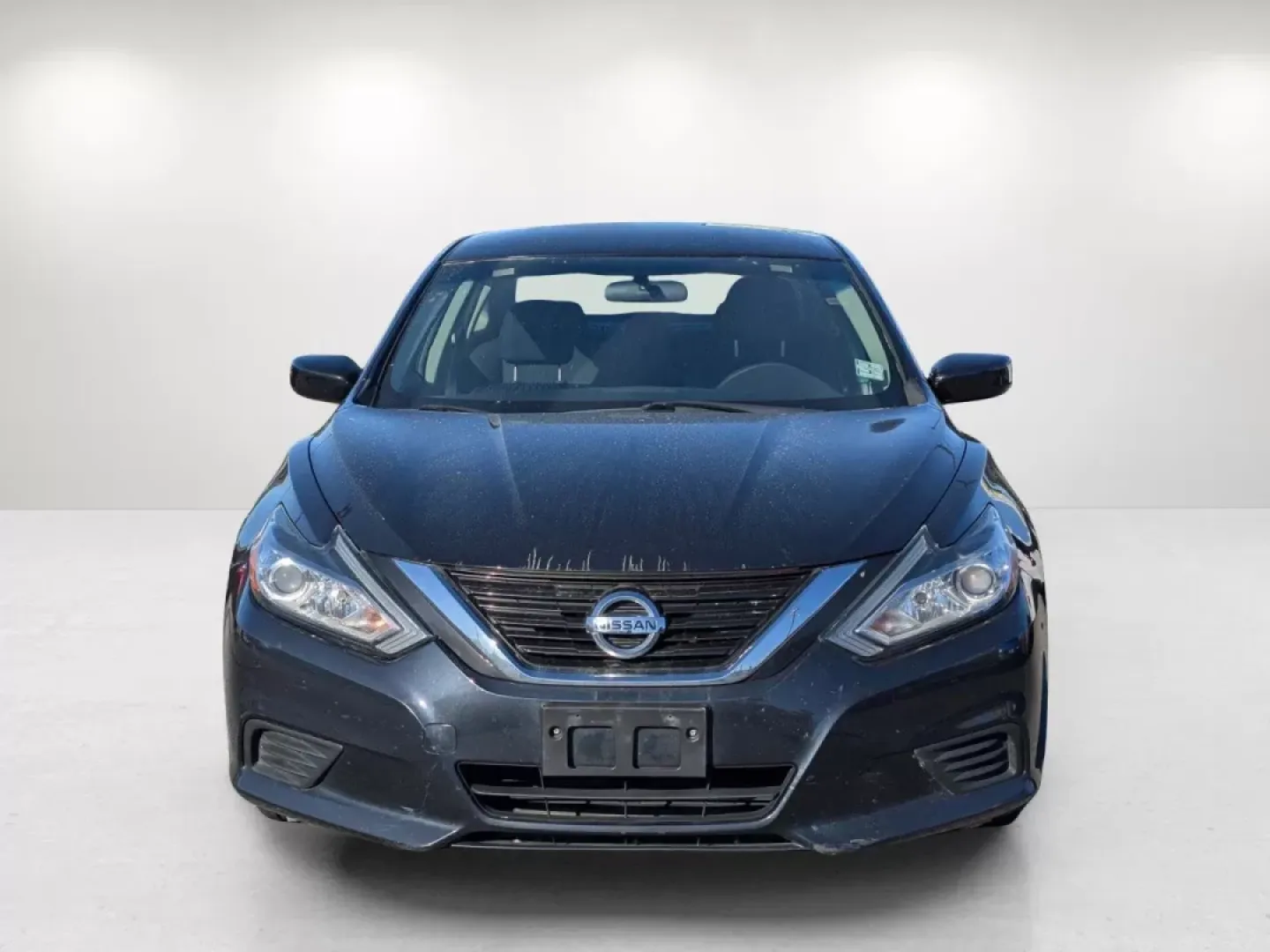 2017 /Charcoal Nissan Altima 2.5 S (1N4AL3AP3HC) with an Other engine, located at 7000 Northlake Connector, Columbus, GA, 31904, (706) 987-8085, 32.524975, -84.978134 - Discover the perfect blend of style, comfort, and practicality with the 2017 Nissan Altima 2.5 S, available now at Gils Auto in Columbus, GA. If you're a commuter looking for a reliable vehicle to navigate the hustle and bustle of daily life or a growing family that values safety and efficiency, thi - Photo#9