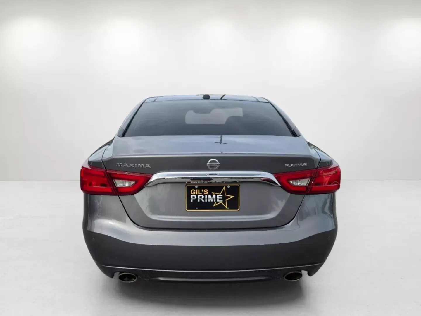 2017 /Charcoal Nissan Maxima Platinum (1N4AA6AP0HC) with an Other engine, located at 521 Old Farm Lane Rd, Prattville, AL, 36066, (334) 325-1505, 32.482460, -86.416367 - Elevate your driving experience with the 2017 Nissan Maxima Platinum, the perfect sedan for those who crave luxury and performance without compromise. Whether you're a commuter looking to upgrade your daily drive or a growing family seeking comfort and safety, this stunning vehicle effortlessly blen - Photo#6