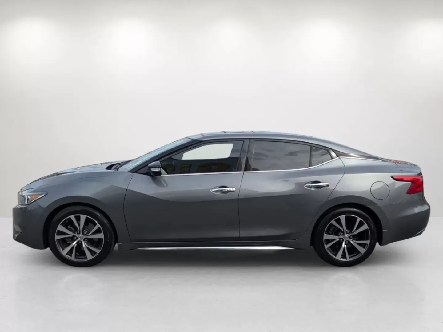 2017 /Charcoal Nissan Maxima Platinum (1N4AA6AP0HC) with an Other engine, located at 521 Old Farm Lane Rd, Prattville, AL, 36066, (334) 325-1505, 32.482460, -86.416367 - Elevate your driving experience with the 2017 Nissan Maxima Platinum, the perfect sedan for those who crave luxury and performance without compromise. Whether you're a commuter looking to upgrade your daily drive or a growing family seeking comfort and safety, this stunning vehicle effortlessly blen - Photo#8