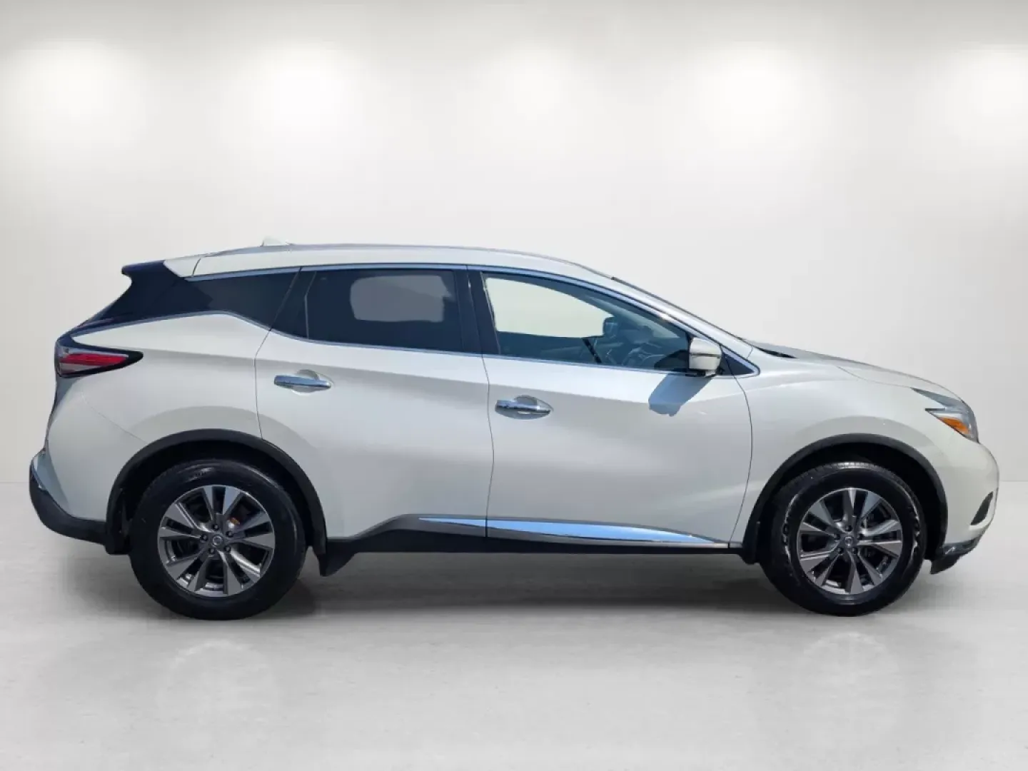 2017 /Graphite Nissan Murano SL (5N1AZ2MH1HN) with an Other engine, located at 1430 Gateway Drive, Opelika, AL, 36801, (334) 239-0944, 32.637871, -85.409790 - ### Discover the 2017 Nissan Murano SL: Your Ideal Family SUV at Gils Auto, Phenix City, AL!<br /> <br /> Are you in the market for a stylish and versatile SUV that fits seamlessly into your busy lifestyle? Look no further than the 2017 Nissan Murano SL, available now at Gils Auto, a trusted Buy Her - Photo#3