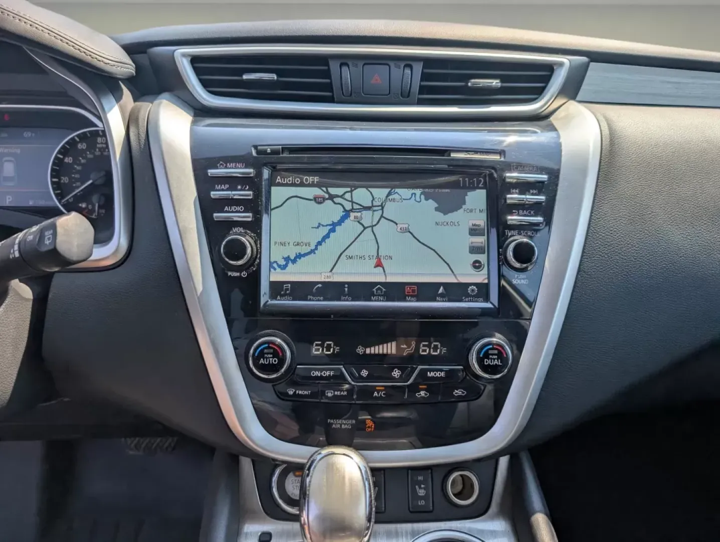 2017 /Graphite Nissan Murano SL (5N1AZ2MH1HN) with an Other engine, located at 1430 Gateway Drive, Opelika, AL, 36801, (334) 239-0944, 32.637871, -85.409790 - ### Discover the 2017 Nissan Murano SL: Your Ideal Family SUV at Gils Auto, Phenix City, AL!<br /> <br /> Are you in the market for a stylish and versatile SUV that fits seamlessly into your busy lifestyle? Look no further than the 2017 Nissan Murano SL, available now at Gils Auto, a trusted Buy Her - Photo#12