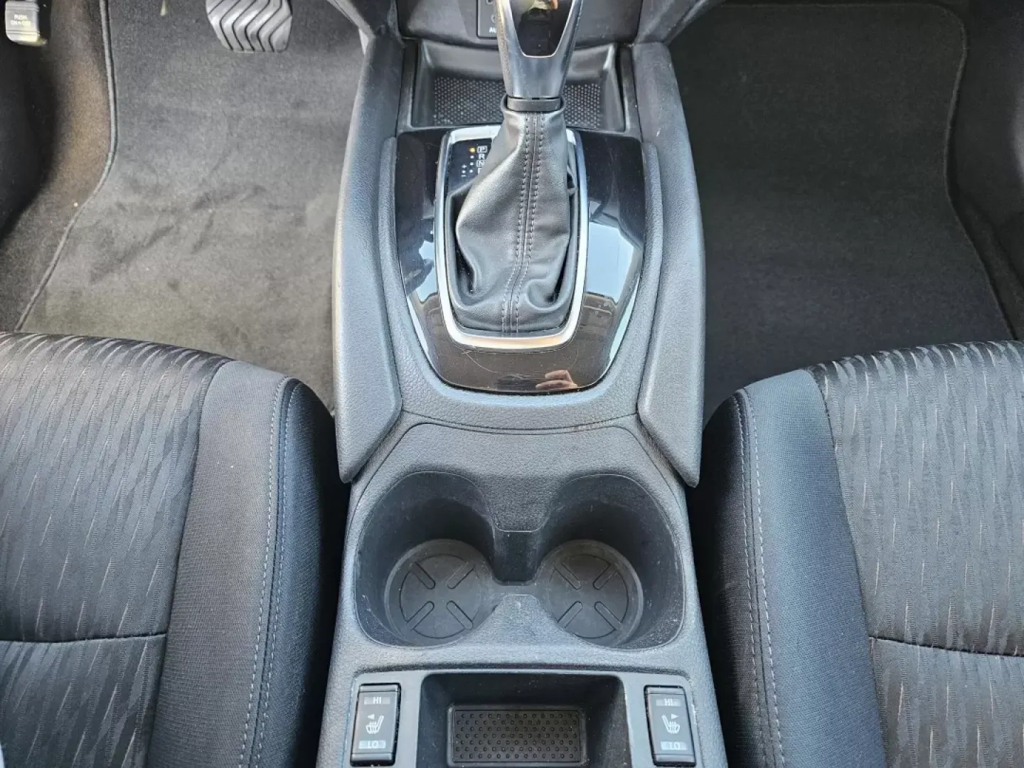 2017 /Charcoal Nissan Rogue SV (5N1AT2MT0HC) with an Other engine, located at 1430 Gateway Drive, Opelika, AL, 36801, (334) 239-0944, 32.637871, -85.409790 - ### 2017 Nissan Rogue SV: The Perfect SUV for Family Adventures!<br /> <br /> Are you looking for a reliable SUV that seamlessly blends style, comfort, and versatility? The 2017 Nissan Rogue SV is your ideal companion for family adventures or long commutes around Phenix City, AL. Whether you're navi - Photo#12