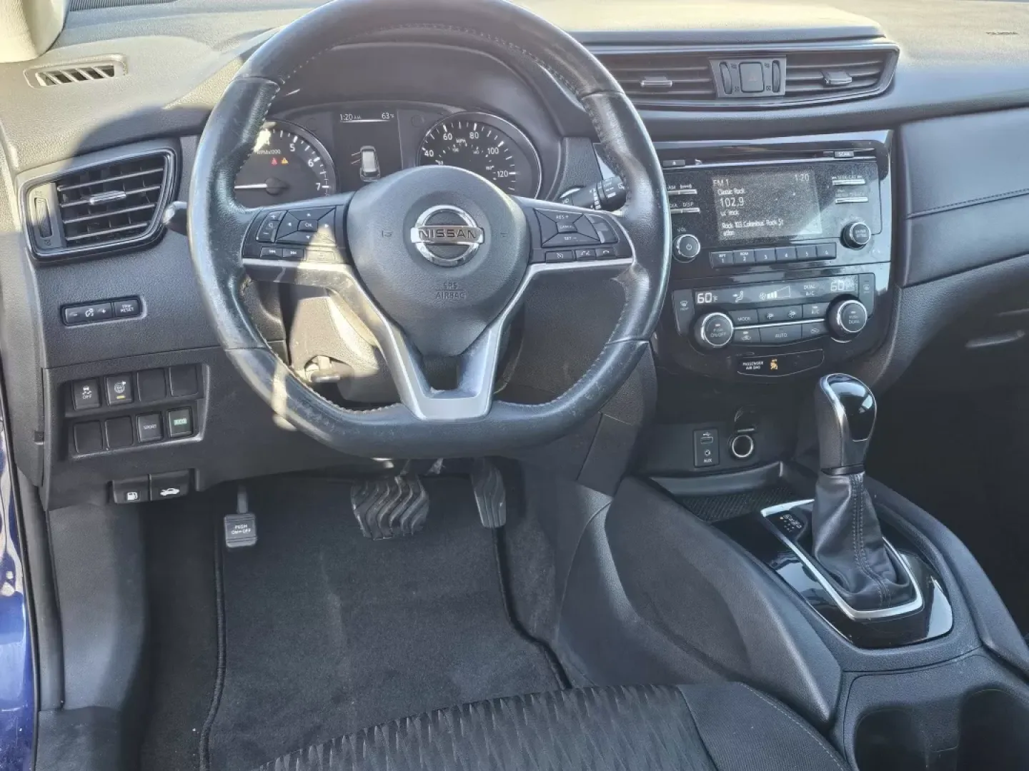 2017 /Charcoal Nissan Rogue SV (5N1AT2MT0HC) with an Other engine, located at 1430 Gateway Drive, Opelika, AL, 36801, (334) 239-0944, 32.637871, -85.409790 - ### 2017 Nissan Rogue SV: The Perfect SUV for Family Adventures!<br /> <br /> Are you looking for a reliable SUV that seamlessly blends style, comfort, and versatility? The 2017 Nissan Rogue SV is your ideal companion for family adventures or long commutes around Phenix City, AL. Whether you're navi - Photo#15