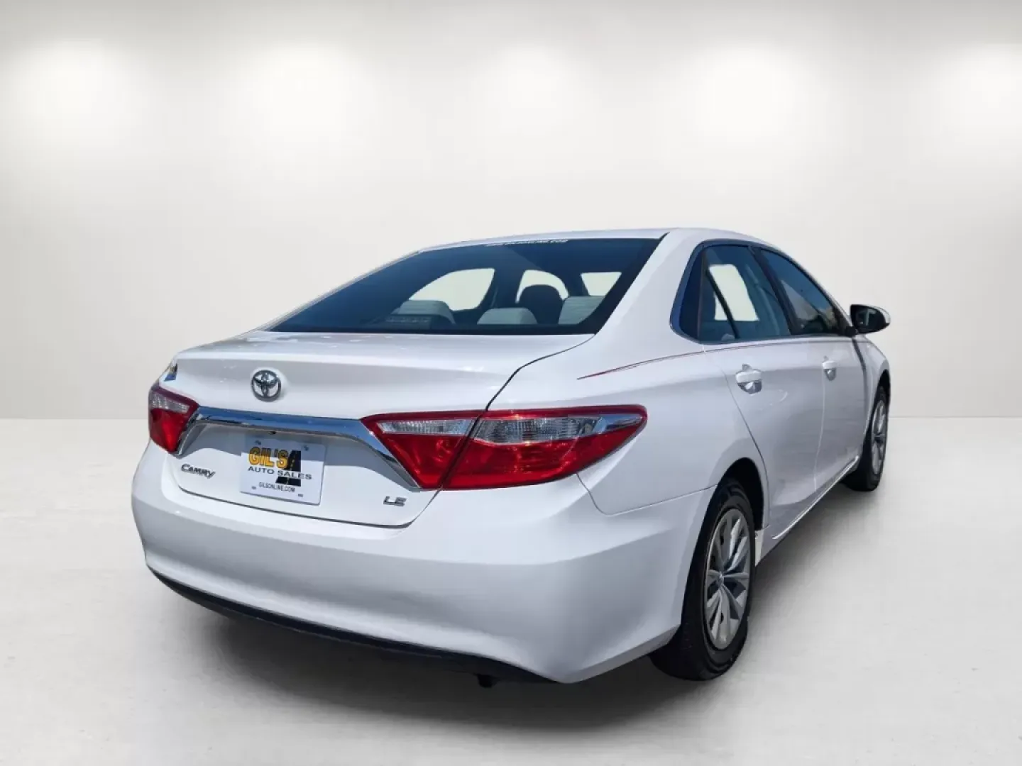 2017 Toyota Camry LE (4T1BF1FK9HU) with an Other engine, located at 7000 Northlake Connector, Columbus, GA, 31904, (706) 987-8085, 32.524975, -84.978134 - **Discover Your Next Adventure with the 2017 Toyota Camry LE - Available Now at Gils Auto!**<br /> <br /> Are you a commuter seeking a reliable vehicle for your daily drives, or a growing family in need of a spacious sedan that combines comfort with safety? Look no further! The 2017 Toyota Camry LE - Photo#4