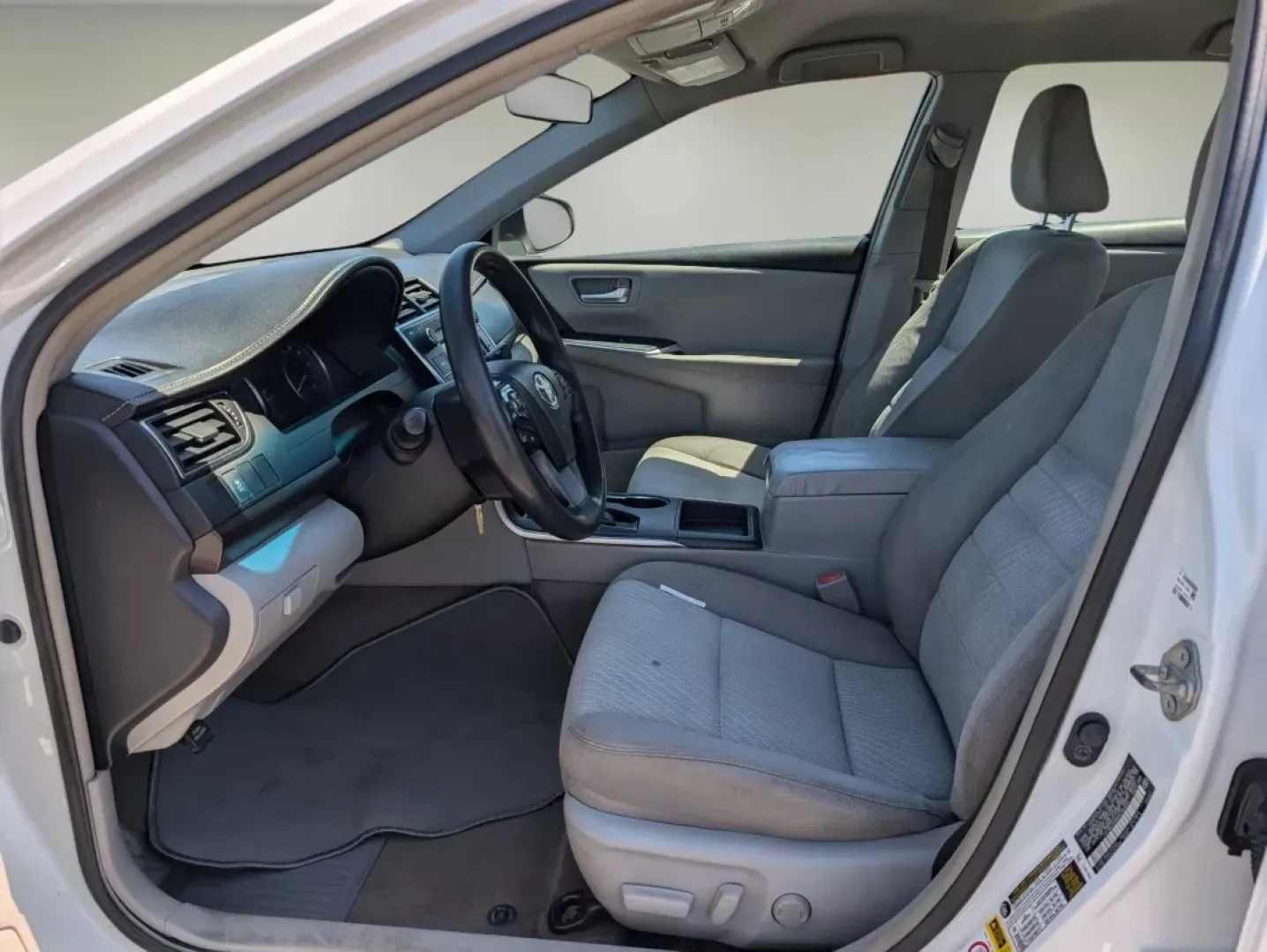 2017 Toyota Camry LE (4T1BF1FK9HU) with an Other engine, located at 7000 Northlake Connector, Columbus, GA, 31904, (706) 987-8085, 32.524975, -84.978134 - **Discover Your Next Adventure with the 2017 Toyota Camry LE - Available Now at Gils Auto!**<br /> <br /> Are you a commuter seeking a reliable vehicle for your daily drives, or a growing family in need of a spacious sedan that combines comfort with safety? Look no further! The 2017 Toyota Camry LE - Photo#9