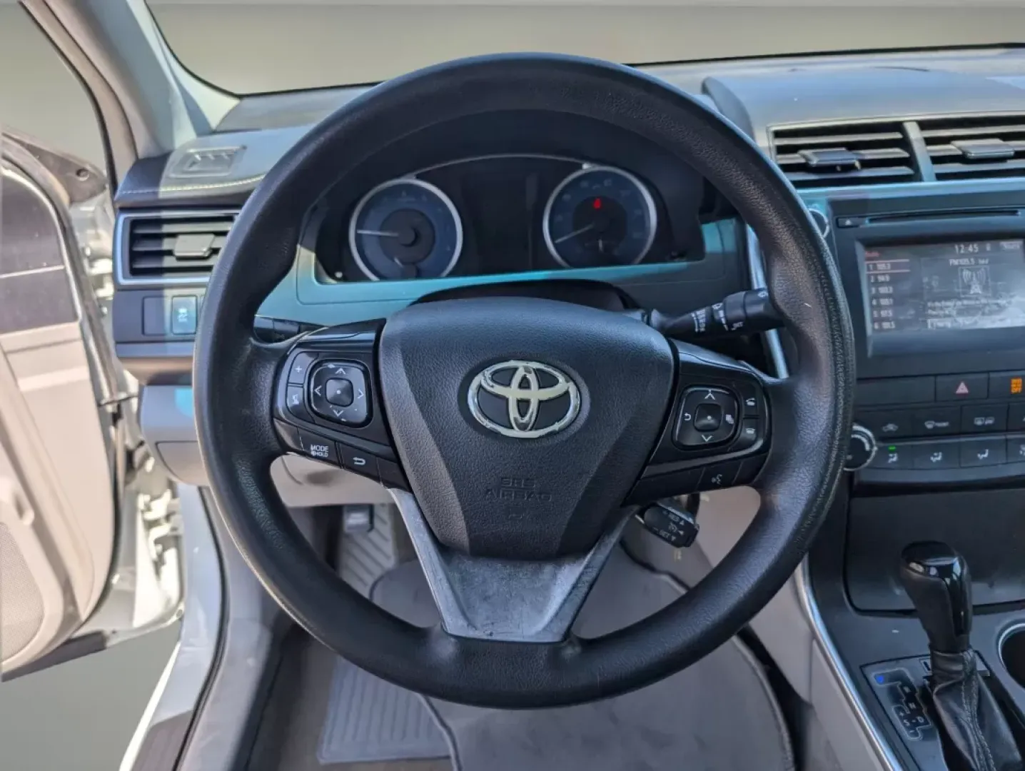 2017 Toyota Camry LE (4T1BF1FK9HU) with an Other engine, located at 7000 Northlake Connector, Columbus, GA, 31904, (706) 987-8085, 32.524975, -84.978134 - **Discover Your Next Adventure with the 2017 Toyota Camry LE - Available Now at Gils Auto!**<br /> <br /> Are you a commuter seeking a reliable vehicle for your daily drives, or a growing family in need of a spacious sedan that combines comfort with safety? Look no further! The 2017 Toyota Camry LE - Photo#15