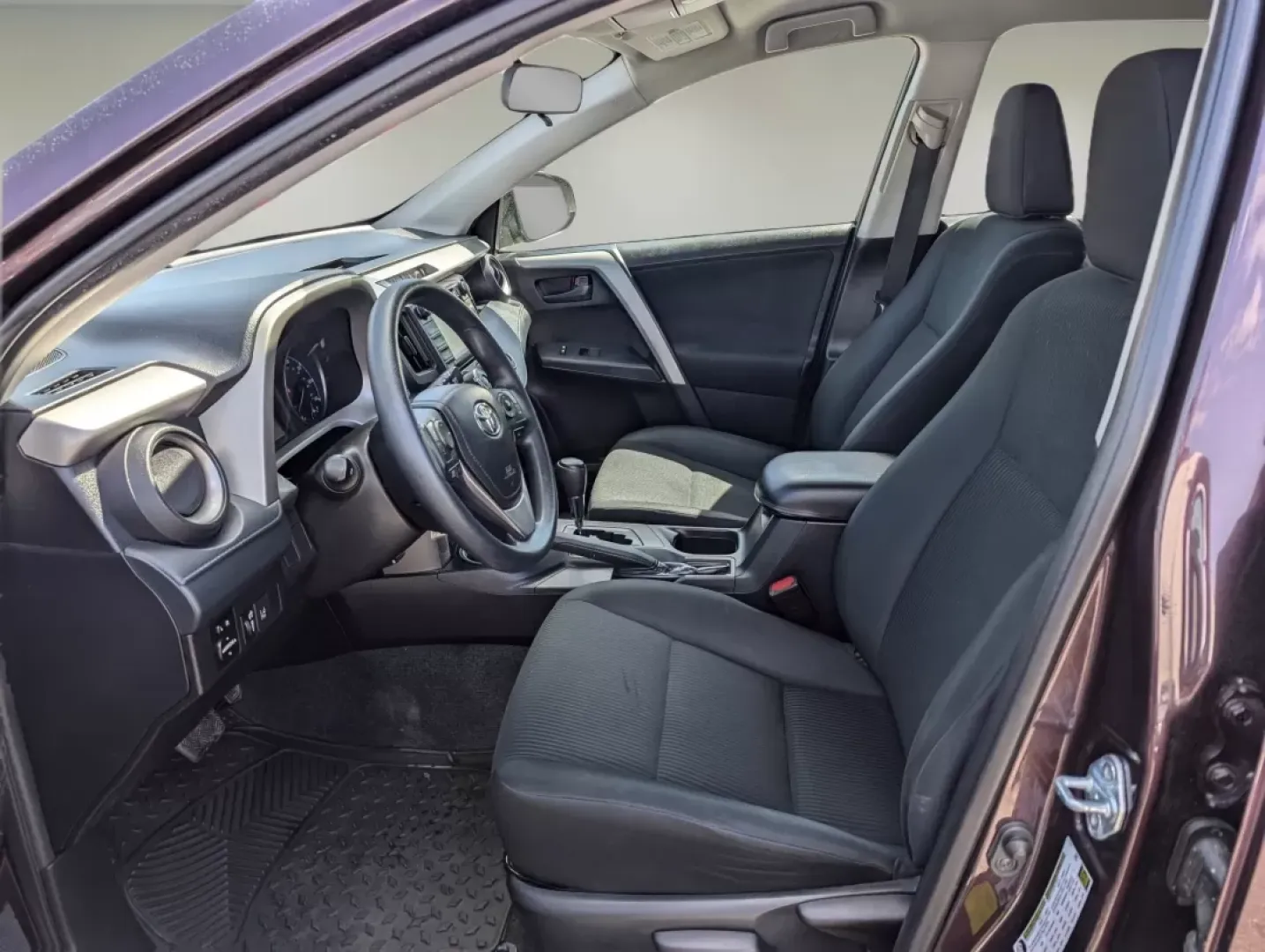 2017 Toyota RAV4 LE (2T3ZFREV6HW) with an Other engine, located at 3959 U.S. 80 W, Phenix City, AL, 36870, (334) 297-4885, 32.469296, -85.135185 - Discover the perfect companion for your next family adventure or daily commute with this 2017 Toyota RAV4 LE, now available at Gils Auto - Columbus. Nestled in the heart of Columbus, GA, our dealership specializes in Buy Here Pay Here financing, making it easier than ever for you to drive away in a - Photo#9