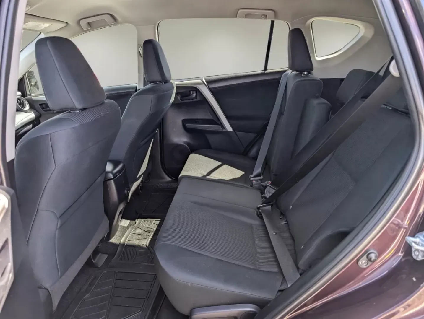 2017 Toyota RAV4 LE (2T3ZFREV6HW) with an Other engine, located at 3959 U.S. 80 W, Phenix City, AL, 36870, (334) 297-4885, 32.469296, -85.135185 - Discover the perfect companion for your next family adventure or daily commute with this 2017 Toyota RAV4 LE, now available at Gils Auto - Columbus. Nestled in the heart of Columbus, GA, our dealership specializes in Buy Here Pay Here financing, making it easier than ever for you to drive away in a - Photo#10