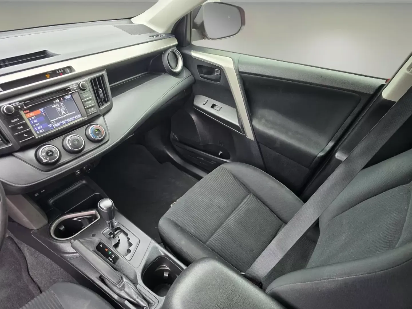 2017 Toyota RAV4 LE (2T3ZFREV7HW) with an Other engine, located at 521 Old Farm Lane Rd, Prattville, AL, 36066, (334) 325-1505, 32.482460, -86.416367 - Are you ready to elevate your daily commute or embark on weekend adventures with the perfect SUV? Look no further than this stunning 2017 Toyota RAV4 LE, available now at Gils Auto in Phenix City, AL. Designed for both comfort and versatility, this dynamic vehicle is ideal for growing families, budg - Photo#15