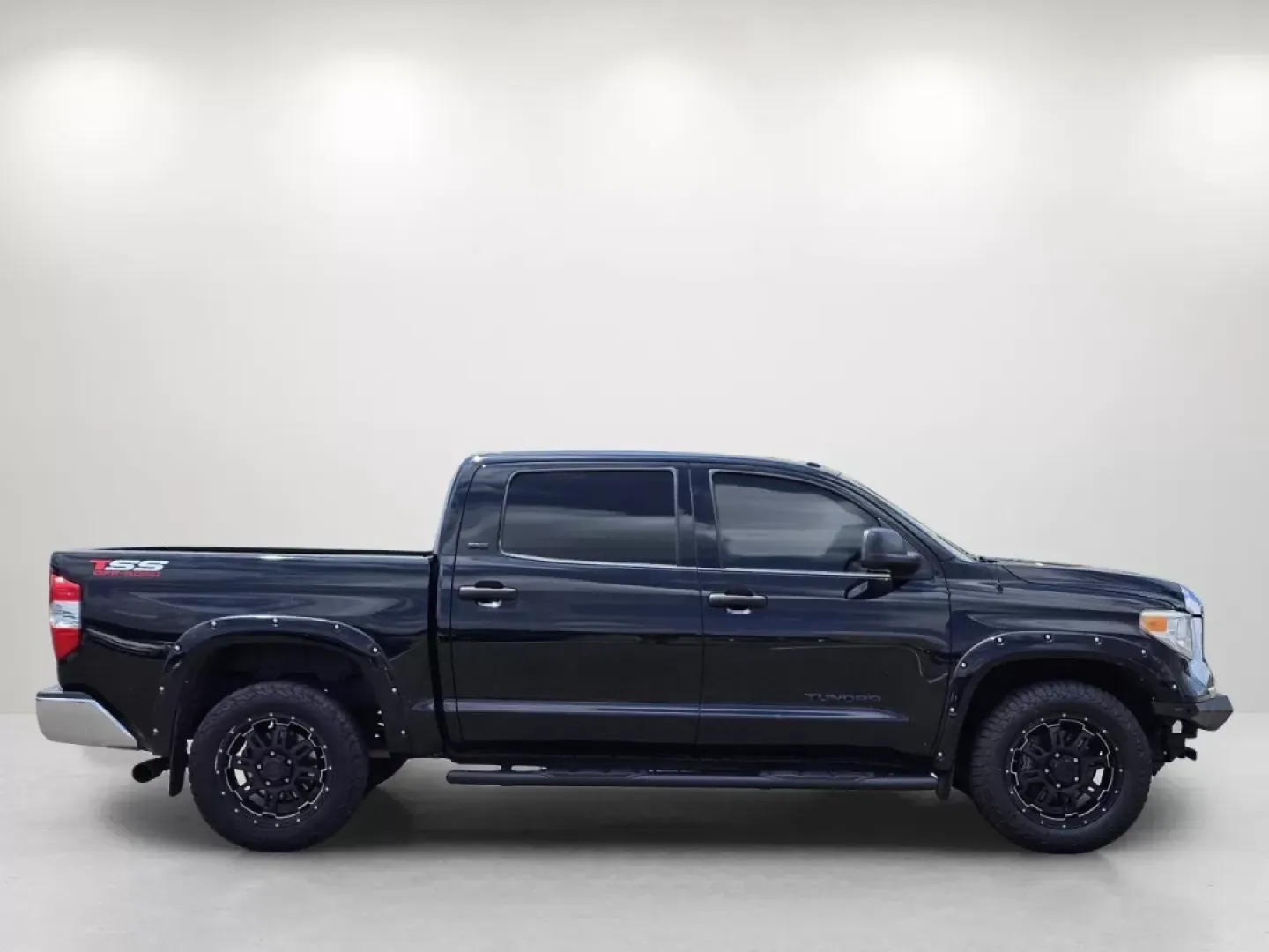 2017 Toyota Tundra 2WD SR5 (5TFEM5F10HX) with an Other engine, located at 1430 Gateway Drive, Opelika, AL, 36801, (334) 239-0944, 32.637871, -85.409790 - **Unleash Your Adventurous Side with the 2017 Toyota Tundra SR5 Crew Cab at Gils Auto in Prattville, AL!**<br /> <br /> Are you ready to elevate your outdoor adventures and weekend getaways? The 2017 Toyota Tundra SR5 Crew Cab is your perfect partner for exploration, offering a blend of rugged capab - Photo#3