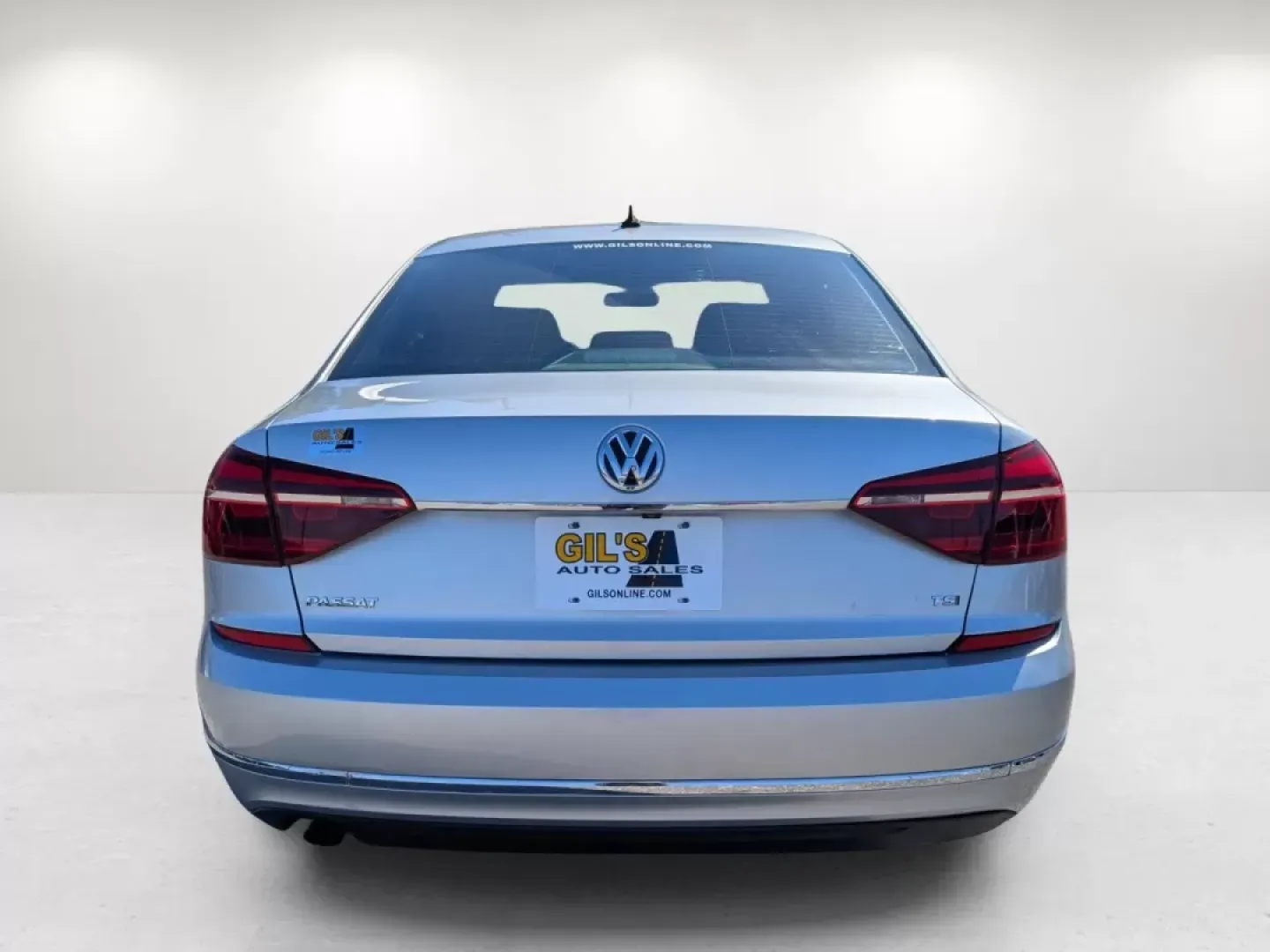 2017 Volkswagen Passat 1.8T S (1VWAT7A39HC) with an Other engine, located at 804 22nd Ave, Phenix City, AL, 36870, (334) 297-1860, 32.484749, -85.024475 - Embrace the open road with the 2017 Volkswagen Passat 1.8T S, an ideal solution for those seeking a reliable and stylish sedan perfect for any lifestyle. Whether you're commuting through the bustling streets of Phenix City or embarking on weekend getaways, this vehicle is designed to offer comfort, - Photo#5