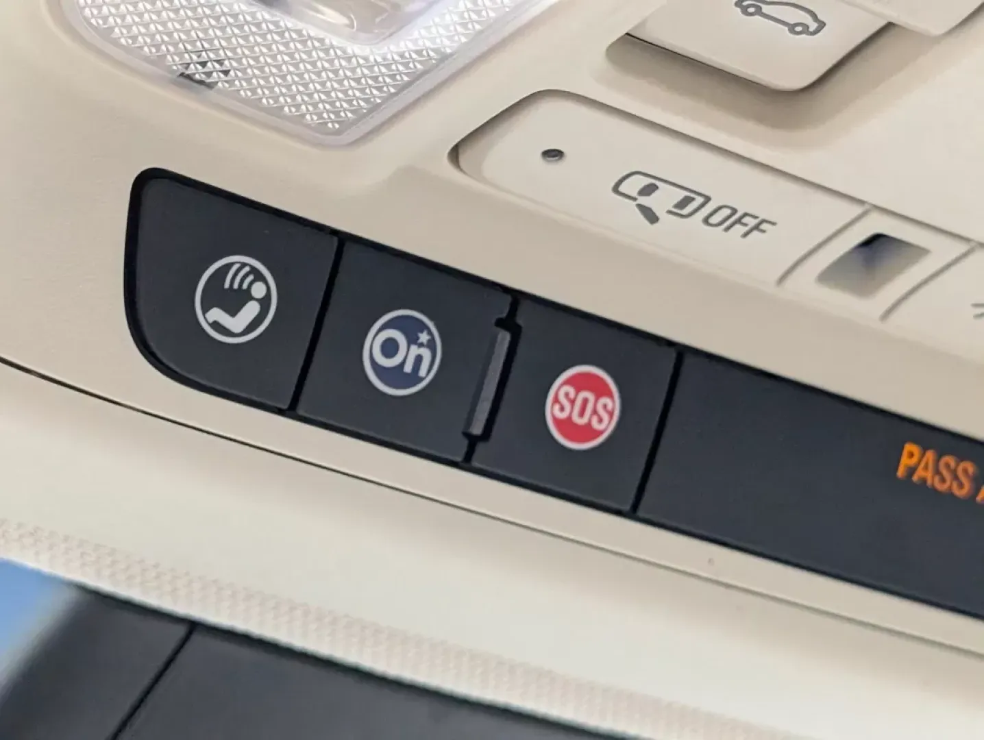 2018 /Cirrus Cadillac XT5 Luxury FWD (1GYKNCRS9JZ) with an Other engine, located at 3959 U.S. 80 W, Phenix City, AL, 36870, (334) 297-4885, 32.469296, -85.135185 - 2018 Cadillac XT5 Luxury FWD - Photo#16