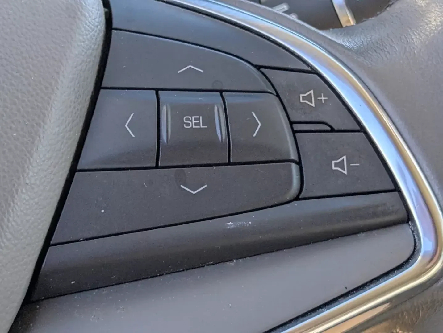 2018 /Cirrus Cadillac XT5 Luxury FWD (1GYKNCRS9JZ) with an Other engine, located at 3959 U.S. 80 W, Phenix City, AL, 36870, (334) 297-4885, 32.469296, -85.135185 - 2018 Cadillac XT5 Luxury FWD - Photo#20