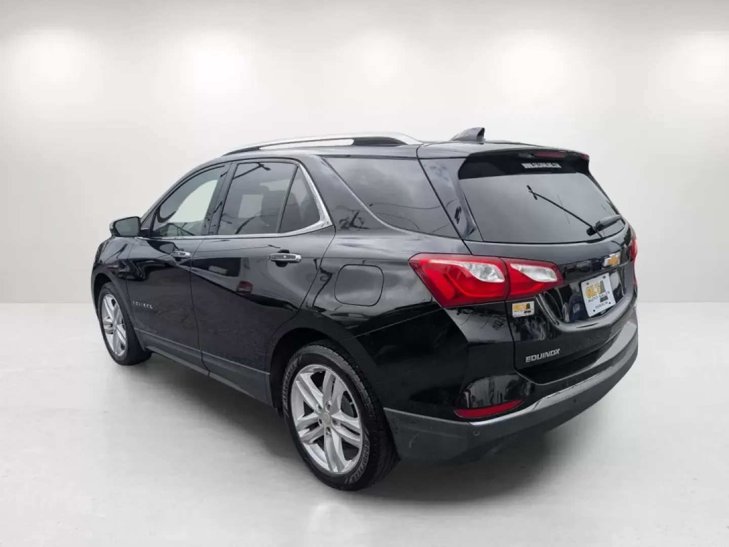 2018 /Jet Black Chevrolet Equinox Premier (3GNAXMEV3JL) with an Other engine, located at 5115 14th Ave., Columbus, GA, 31904, (706) 323-0345, 32.511494, -84.971046 - **Adventure Awaits with the 2018 Chevrolet Equinox Premier - Your Perfect SUV for Any Journey!**<br /> <br /> Are you in search of a versatile vehicle that seamlessly blends style, comfort, and technology? Look no further than this stunning 2018 Chevrolet Equinox Premier, available now at Gils Auto - Photo#5