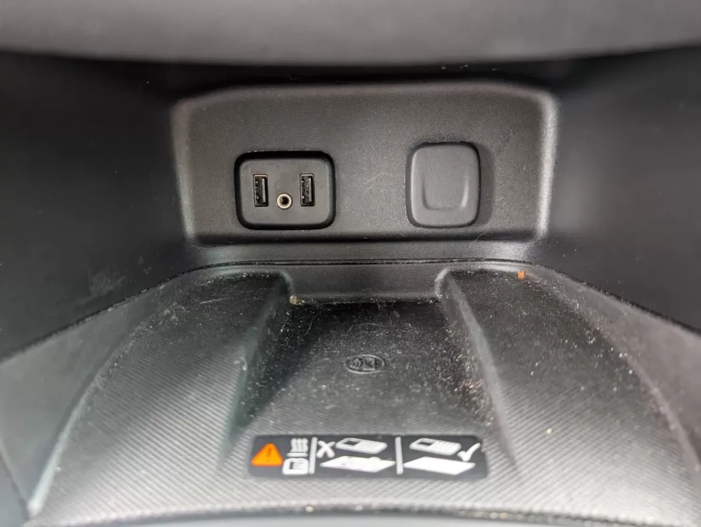 2018 /Jet Black Chevrolet Equinox Premier (3GNAXMEV3JL) with an Other engine, located at 5115 14th Ave., Columbus, GA, 31904, (706) 323-0345, 32.511494, -84.971046 - **Adventure Awaits with the 2018 Chevrolet Equinox Premier - Your Perfect SUV for Any Journey!**<br /> <br /> Are you in search of a versatile vehicle that seamlessly blends style, comfort, and technology? Look no further than this stunning 2018 Chevrolet Equinox Premier, available now at Gils Auto - Photo#13