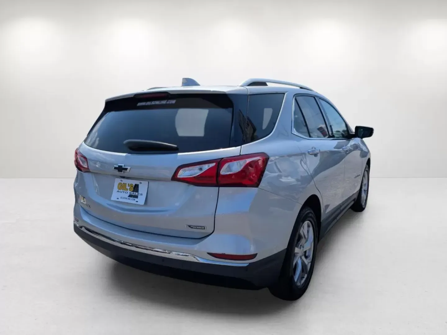 2018 /Medium Ash Gray Chevrolet Equinox Premier (2GNAXMEV4J6) with an Other engine, located at 521 Old Farm Lane Rd, Prattville, AL, 36066, (334) 325-1505, 32.482460, -86.416367 - **Unleash Your Adventurous Spirit with the 2018 Chevrolet Equinox Premier!**<br /> <br /> Are you ready for your next family vacation or weekend getaway? The 2018 Chevrolet Equinox Premier, available now at Gils Auto in Phenix City, AL, is your perfect travel companion. With its spacious interior, c - Photo#4