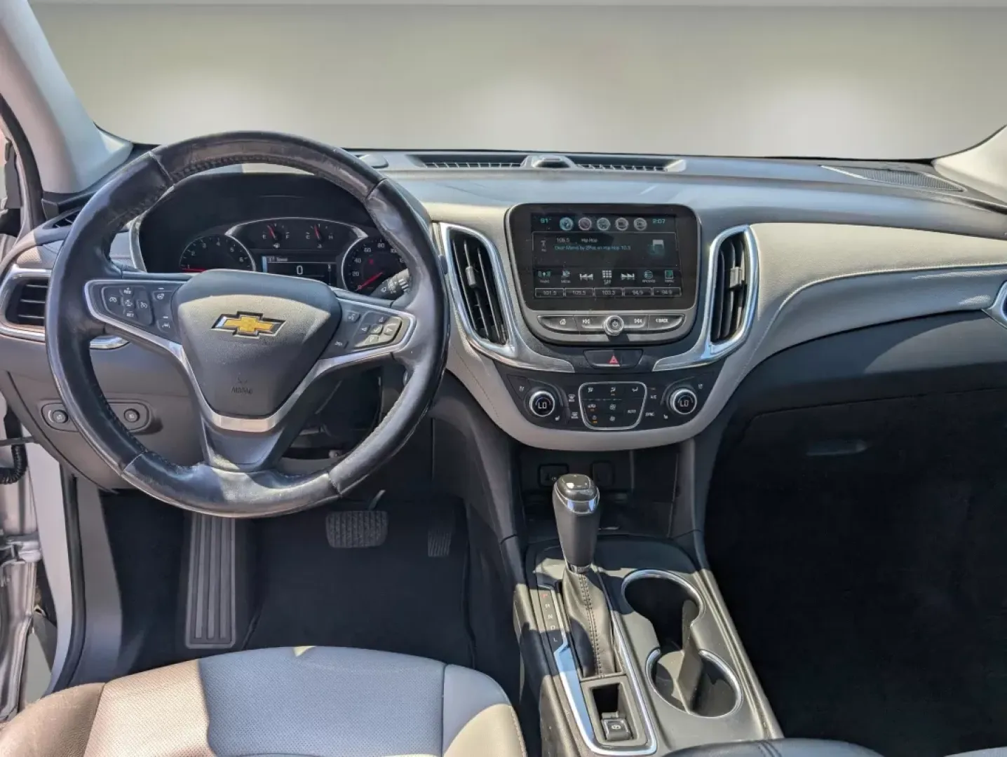 2018 /Medium Ash Gray Chevrolet Equinox Premier (2GNAXMEV4J6) with an Other engine, located at 521 Old Farm Lane Rd, Prattville, AL, 36066, (334) 325-1505, 32.482460, -86.416367 - **Unleash Your Adventurous Spirit with the 2018 Chevrolet Equinox Premier!**<br /> <br /> Are you ready for your next family vacation or weekend getaway? The 2018 Chevrolet Equinox Premier, available now at Gils Auto in Phenix City, AL, is your perfect travel companion. With its spacious interior, c - Photo#11