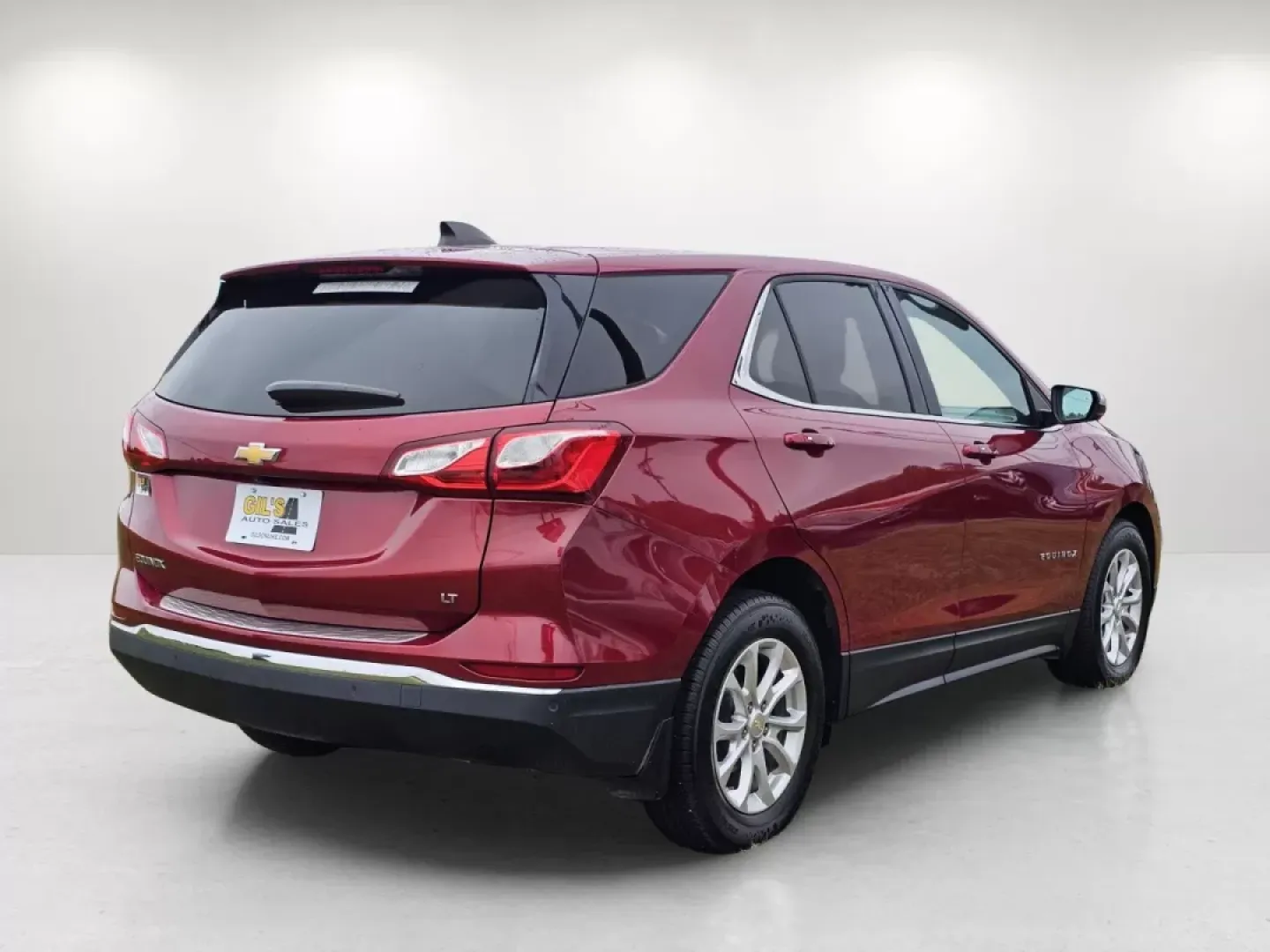 2018 /Medium Ash Gray Chevrolet Equinox LT (2GNAXJEV6J6) with an Other engine, located at 1430 Gateway Drive, Opelika, AL, 36801, (334) 239-0944, 32.637871, -85.409790 - **Adventure Awaits with the 2018 Chevrolet Equinox LT at Gils Auto - Phenix City!**<br /> <br /> Are you a growing family in search of the perfect vehicle that blends comfort, technology, and reliability? Look no further! The 2018 Chevrolet Equinox LT is here at Gils Auto, your trusted **Buy Here Pa - Photo#4