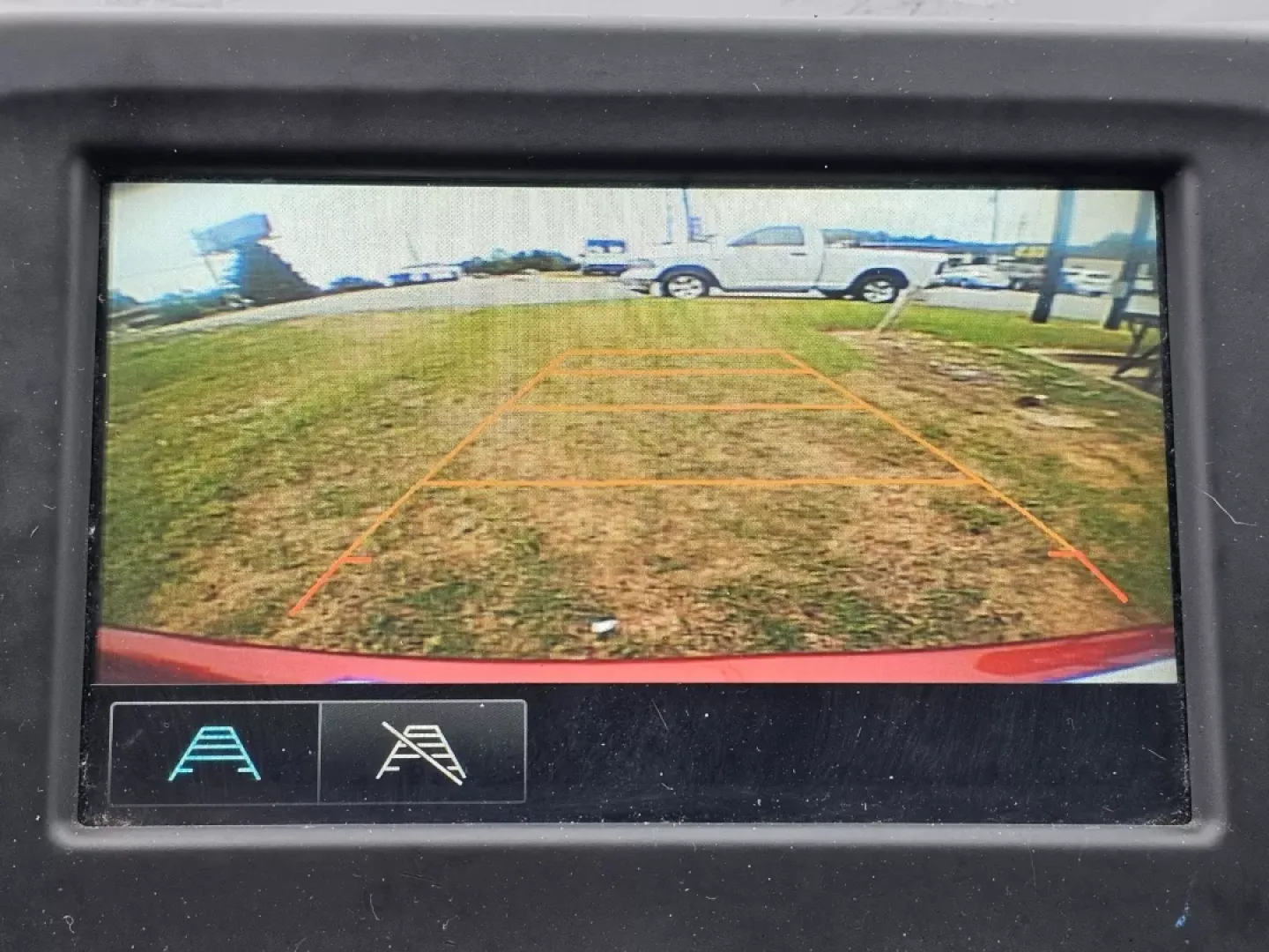 2018 /Medium Ash Gray Chevrolet Equinox LT (2GNAXJEV6J6) with an Other engine, located at 1430 Gateway Drive, Opelika, AL, 36801, (334) 239-0944, 32.637871, -85.409790 - **Adventure Awaits with the 2018 Chevrolet Equinox LT at Gils Auto - Phenix City!**<br /> <br /> Are you a growing family in search of the perfect vehicle that blends comfort, technology, and reliability? Look no further! The 2018 Chevrolet Equinox LT is here at Gils Auto, your trusted **Buy Here Pa - Photo#13