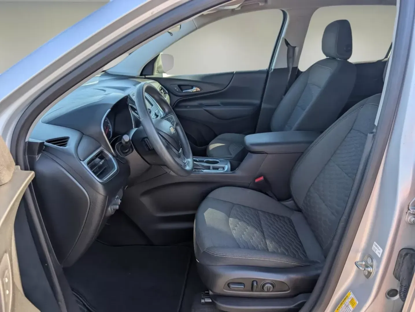 2018 /Jet Black Chevrolet Equinox LT (2GNAXJEV9J6) with an Other engine, located at 804 22nd Ave, Phenix City, AL, 36870, (334) 297-1860, 32.484749, -85.024475 - **Experience Adventure and Comfort with the 2018 Chevrolet Equinox LT at Gils Auto Phenix City #2**<br /> <br /> Are you on the hunt for a versatile SUV that perfectly balances comfort and performance? Look no further! The 2018 Chevrolet Equinox LT is an ideal vehicle for busy families, daily commu - Photo#8