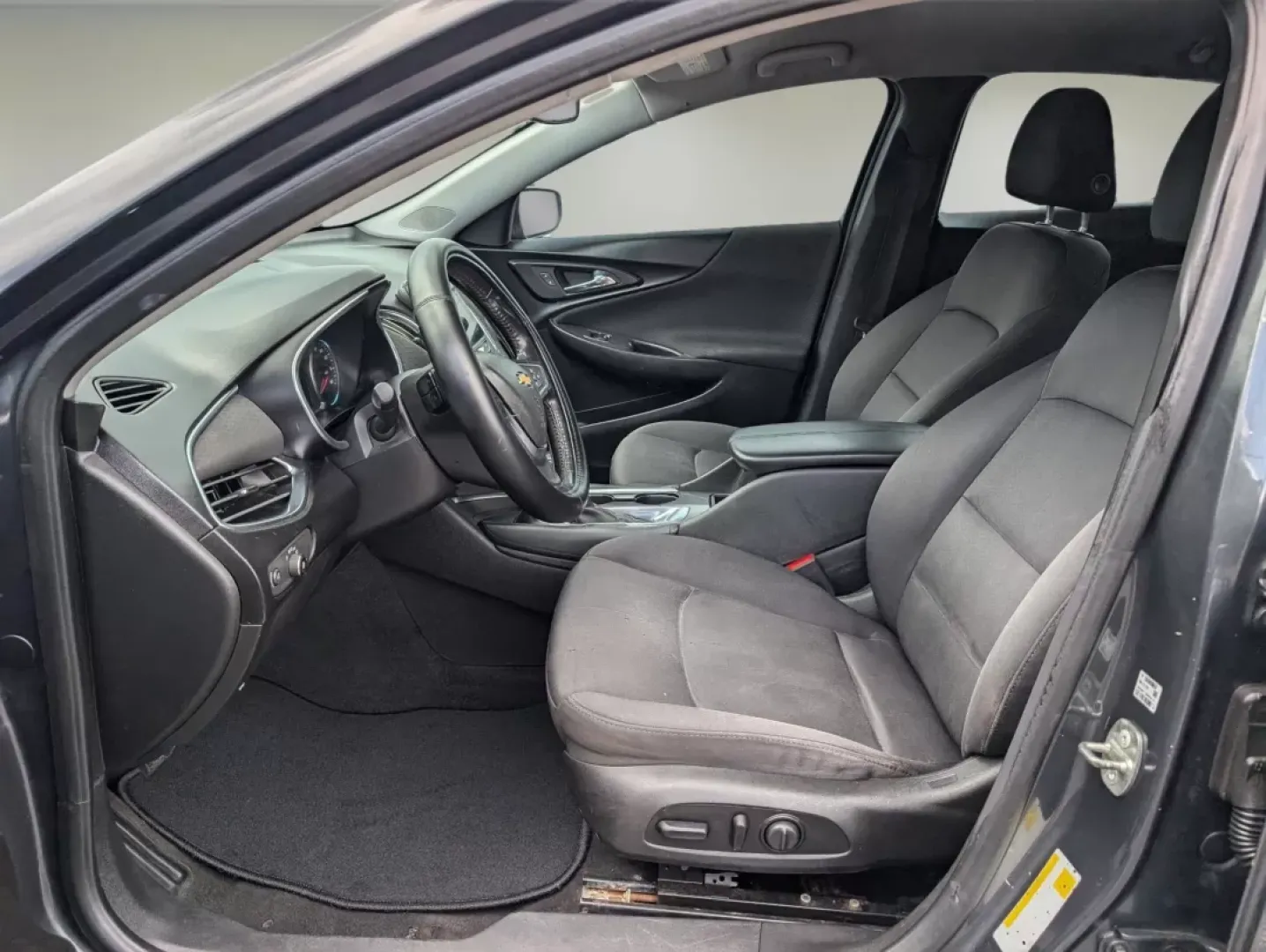 2018 /Jet Black Chevrolet Malibu LT (1G1ZD5ST3JF) with an Other engine, located at 521 Old Farm Lane Rd, Prattville, AL, 36066, (334) 325-1505, 32.482460, -86.416367 - **Experience the Open Road with the 2018 Chevrolet Malibu LT from Gils Auto - Columbus**<br /> <br /> Are you looking for a reliable sedan that fits seamlessly into your daily routine? Whether you're commuting through Columbus or planning a weekend getaway, the 2018 Chevrolet Malibu LT is your perfe - Photo#24