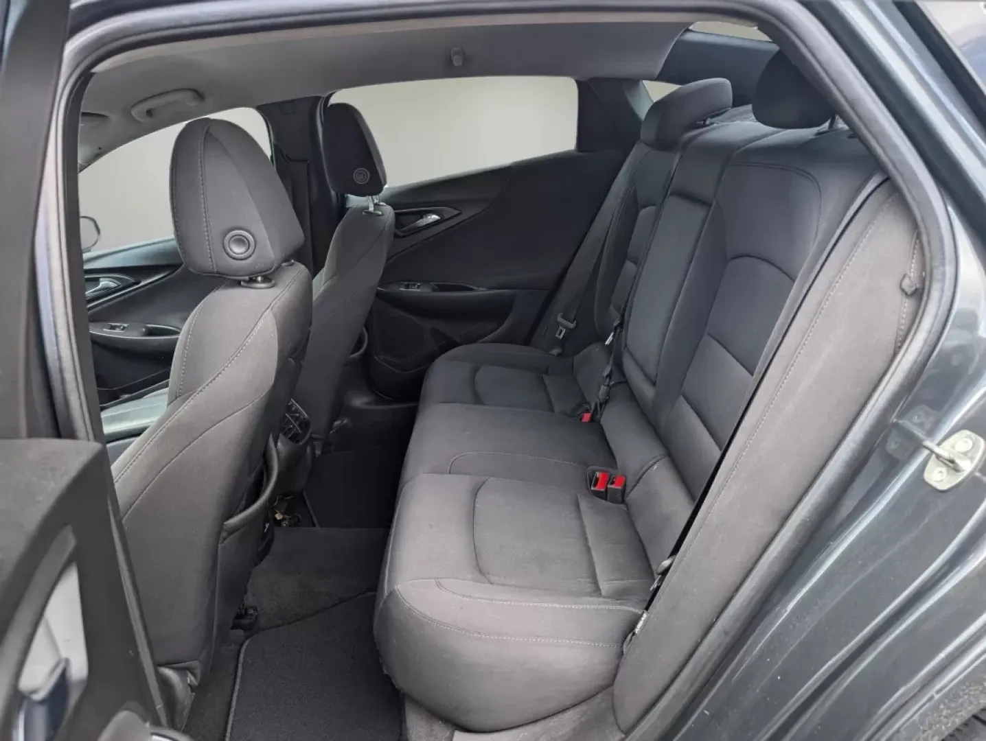 2018 /Jet Black Chevrolet Malibu LT (1G1ZD5ST3JF) with an Other engine, located at 521 Old Farm Lane Rd, Prattville, AL, 36066, (334) 325-1505, 32.482460, -86.416367 - **Experience the Open Road with the 2018 Chevrolet Malibu LT from Gils Auto - Columbus**<br /> <br /> Are you looking for a reliable sedan that fits seamlessly into your daily routine? Whether you're commuting through Columbus or planning a weekend getaway, the 2018 Chevrolet Malibu LT is your perfe - Photo#40