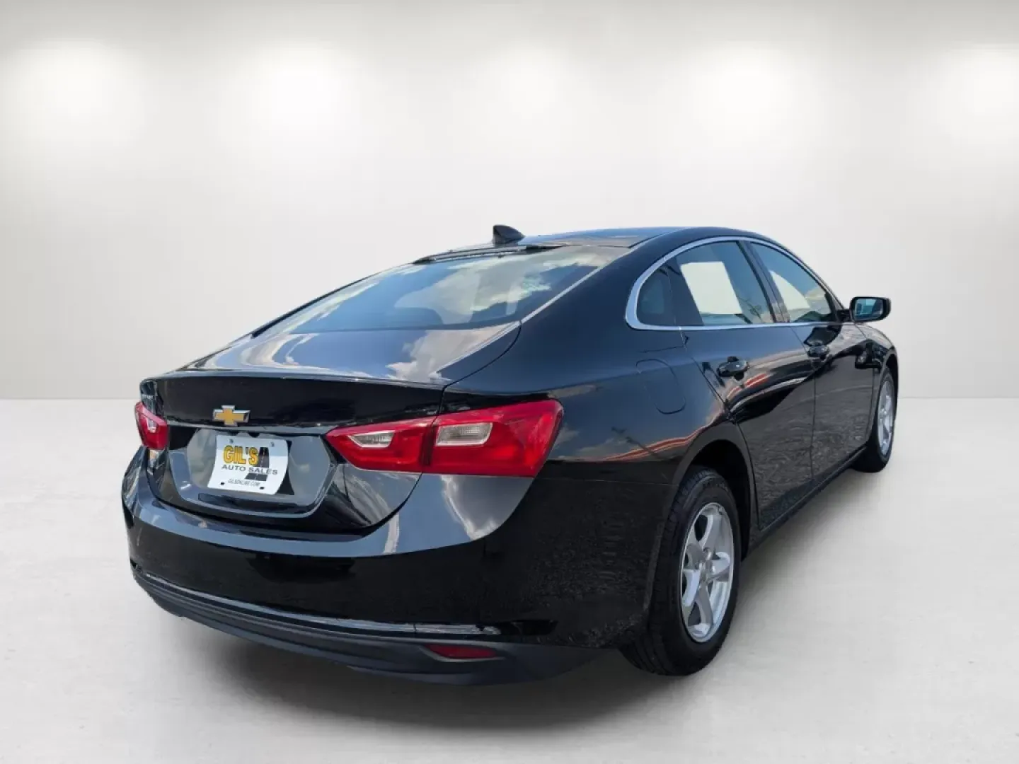 2018 /Jet Black Chevrolet Malibu LS (1G1ZB5ST2JF) with an Other engine, located at 5115 14th Ave., Columbus, GA, 31904, (706) 323-0345, 32.511494, -84.971046 - **Drive Your Future with the 2018 Chevrolet Malibu LS at Gils Auto!**<br /> <br /> If you're searching for a versatile vehicle that perfectly blends comfort, style, and technology, look no further than the 2018 Chevrolet Malibu LS available at Gils Auto in Phenix City, AL. Whether you're commuting t - Photo#4