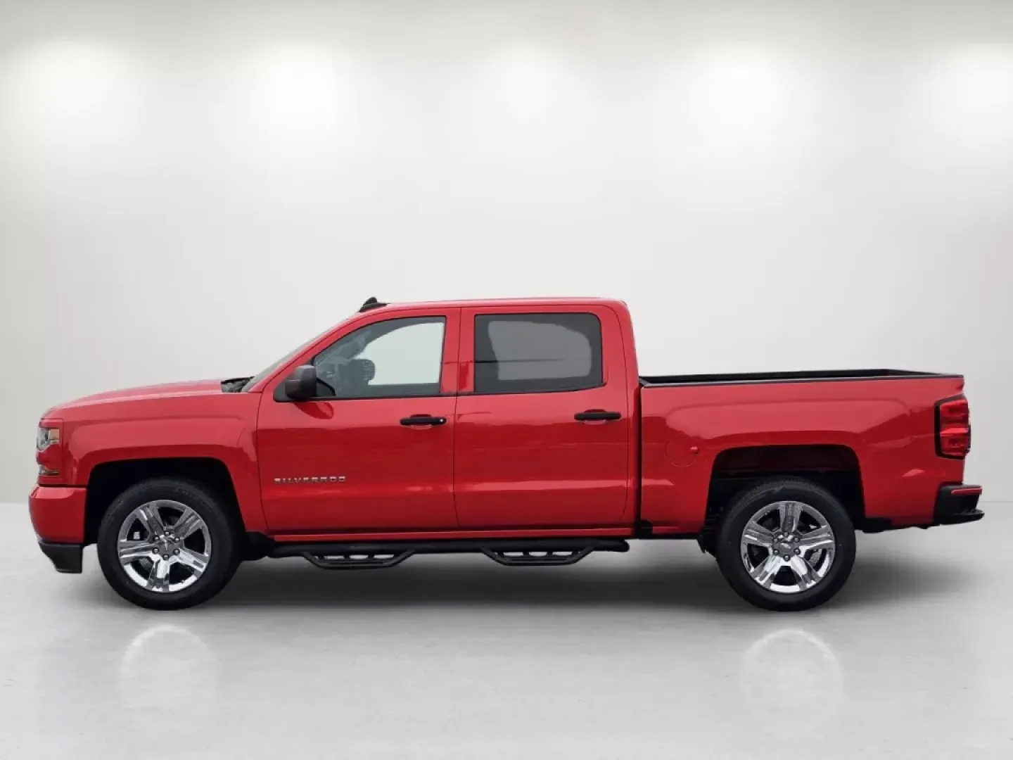 2018 /Dark Ash with Jet Black Interior Accents Chevrolet Silverado 1500 Custom (3GCPCPEC8JG) with an Other engine, located at 1430 Gateway Drive, Opelika, AL, 36801, (334) 239-0944, 32.637871, -85.409790 - **Elevate Your Adventures with the 2018 Chevrolet Silverado 1500 Crew Cab - Your Perfect Pickup for Every Lifestyle!**<br /> <br /> Are you ready to take on the road with confidence? The 2018 Chevrolet Silverado 1500, available at Gils Auto in Phenix City, AL, is designed for those who crave adventu - Photo#7