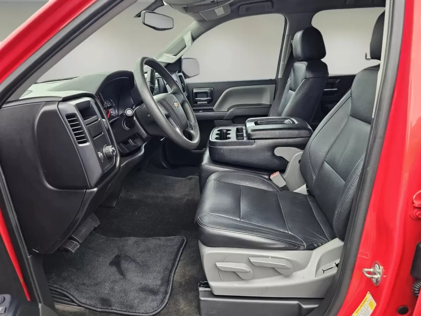 2018 /Dark Ash with Jet Black Interior Accents Chevrolet Silverado 1500 Custom (3GCPCPEC8JG) with an Other engine, located at 1430 Gateway Drive, Opelika, AL, 36801, (334) 239-0944, 32.637871, -85.409790 - **Elevate Your Adventures with the 2018 Chevrolet Silverado 1500 Crew Cab - Your Perfect Pickup for Every Lifestyle!**<br /> <br /> Are you ready to take on the road with confidence? The 2018 Chevrolet Silverado 1500, available at Gils Auto in Phenix City, AL, is designed for those who crave adventu - Photo#9