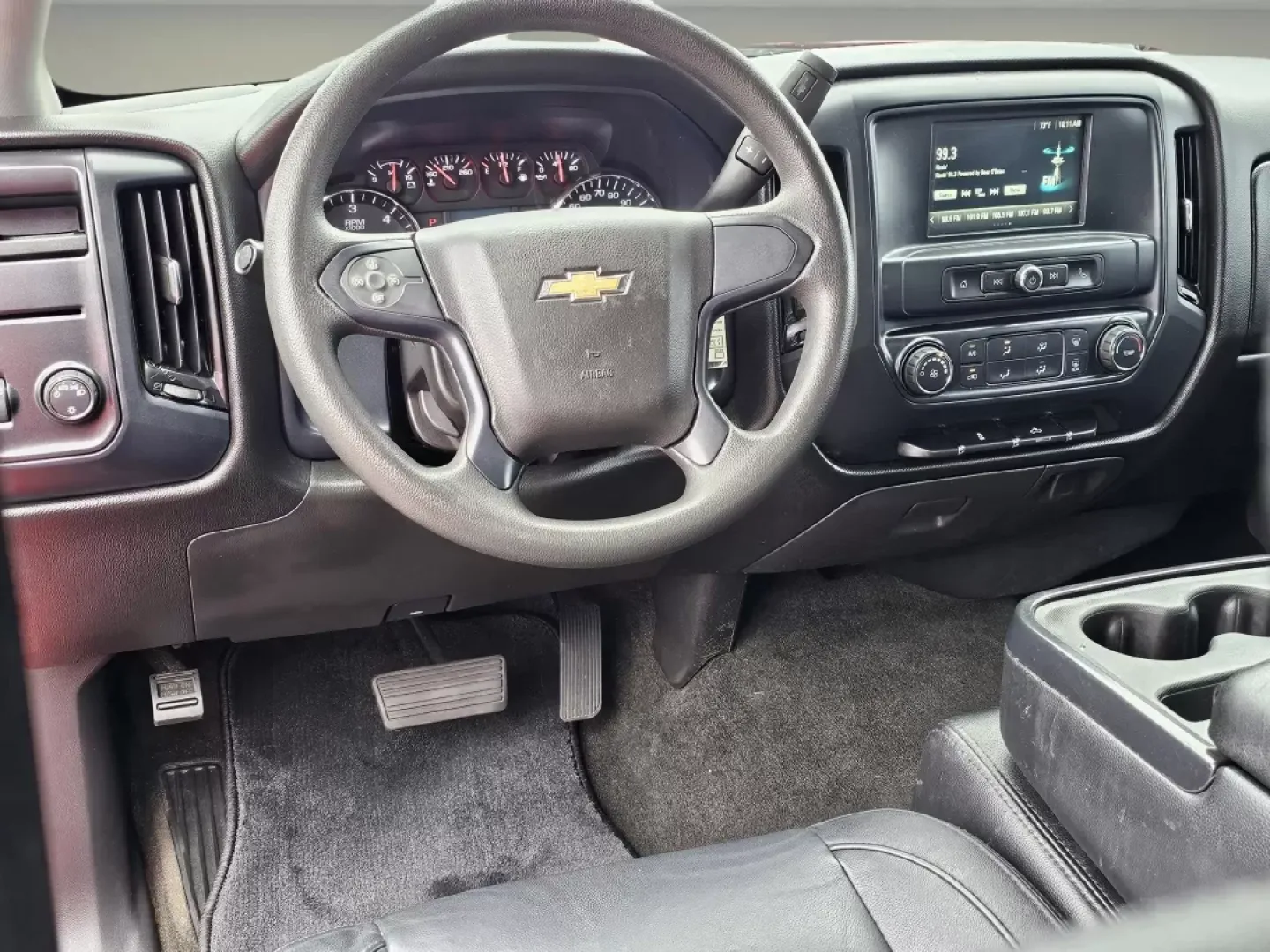 2018 /Dark Ash with Jet Black Interior Accents Chevrolet Silverado 1500 Custom (3GCPCPEC8JG) with an Other engine, located at 1430 Gateway Drive, Opelika, AL, 36801, (334) 239-0944, 32.637871, -85.409790 - **Elevate Your Adventures with the 2018 Chevrolet Silverado 1500 Crew Cab - Your Perfect Pickup for Every Lifestyle!**<br /> <br /> Are you ready to take on the road with confidence? The 2018 Chevrolet Silverado 1500, available at Gils Auto in Phenix City, AL, is designed for those who crave adventu - Photo#15