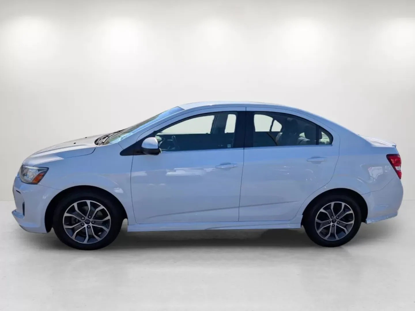 2018 /Jet Black Chevrolet Sonic LT (1G1JD5SHXJ4) with an Other engine, located at 804 22nd Ave, Phenix City, AL, 36870, (334) 297-1860, 32.484749, -85.024475 - **Discover Your Perfect Commute Companion: 2018 Chevrolet Sonic LT at Gils Auto, Phenix City**<br /> <br /> Are you ready to elevate your daily drive? The 2018 Chevrolet Sonic LT is the ideal choice for those who crave a reliable, fuel-efficient sedan that doesn't compromise on style or features. Wh - Photo#7