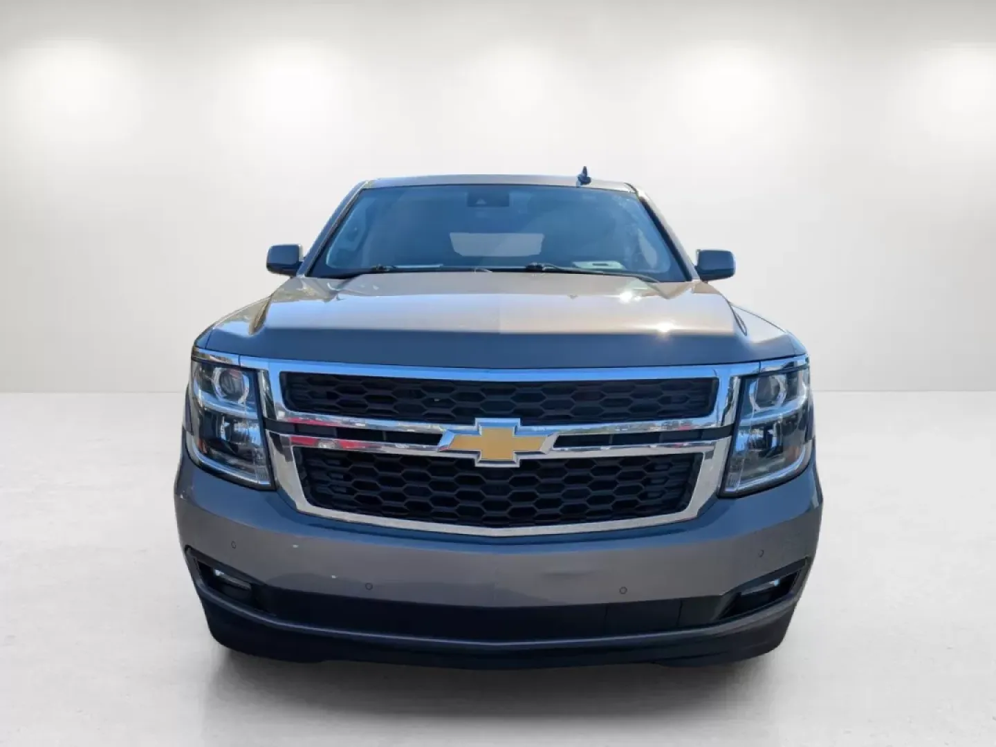 2018 /Jet Black Chevrolet Tahoe LT (1GNSCBKC0JR) with an Other engine, located at 1430 Gateway Drive, Opelika, AL, 36801, (334) 239-0944, 32.637871, -85.409790 - **Explore Your Next Adventure with the 2018 Chevrolet Tahoe LT Perfect for Family Getaways!**<br /> <br /> Are you ready for your next family camping trip, weekend adventure, or daily commute? The 2018 Chevrolet Tahoe LT is designed for those who refuse to compromise on space, comfort, and technolo - Photo#1